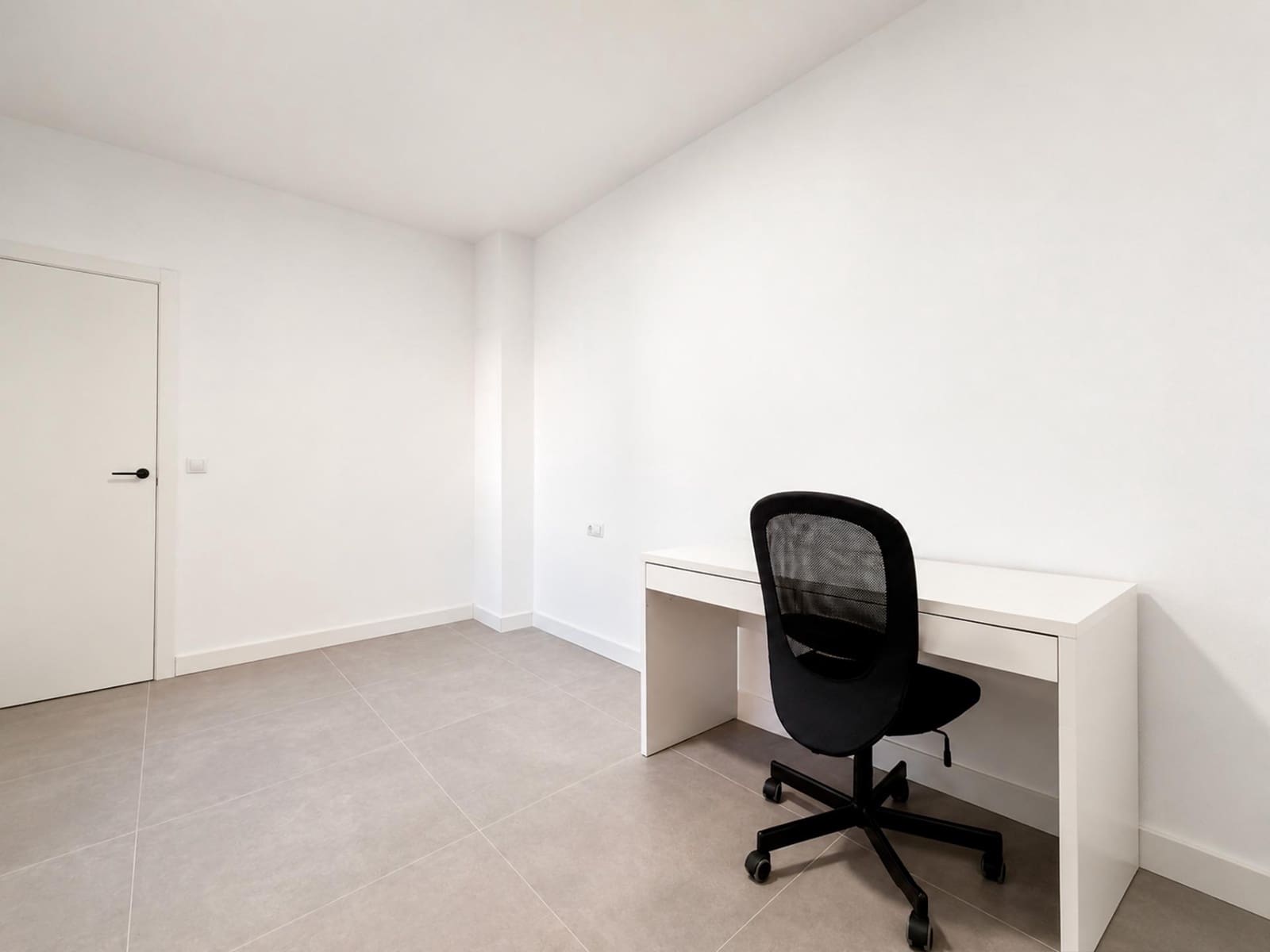 3 bedroom Townhouse for rent in Massamagrell - € 2,000 (Ref: 9884919)