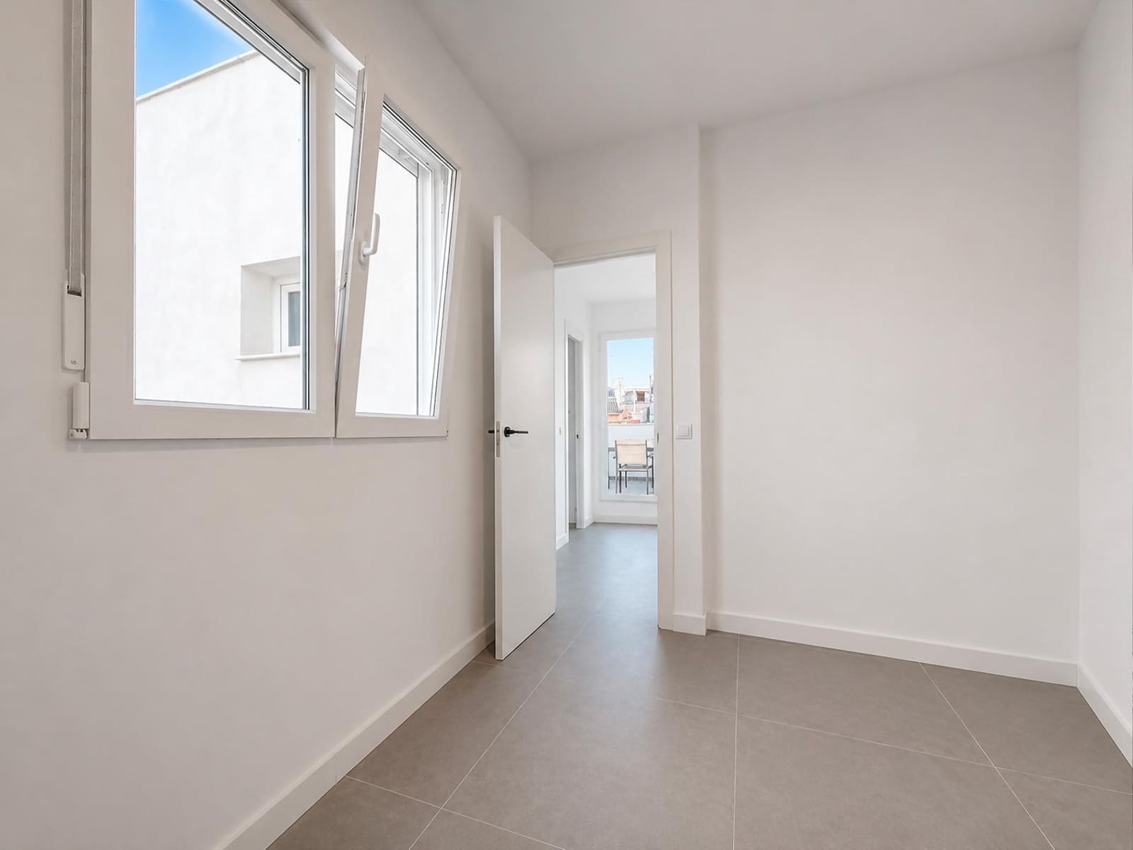 3 bedroom Townhouse for rent in Massamagrell - € 2,000 (Ref: 9884919)