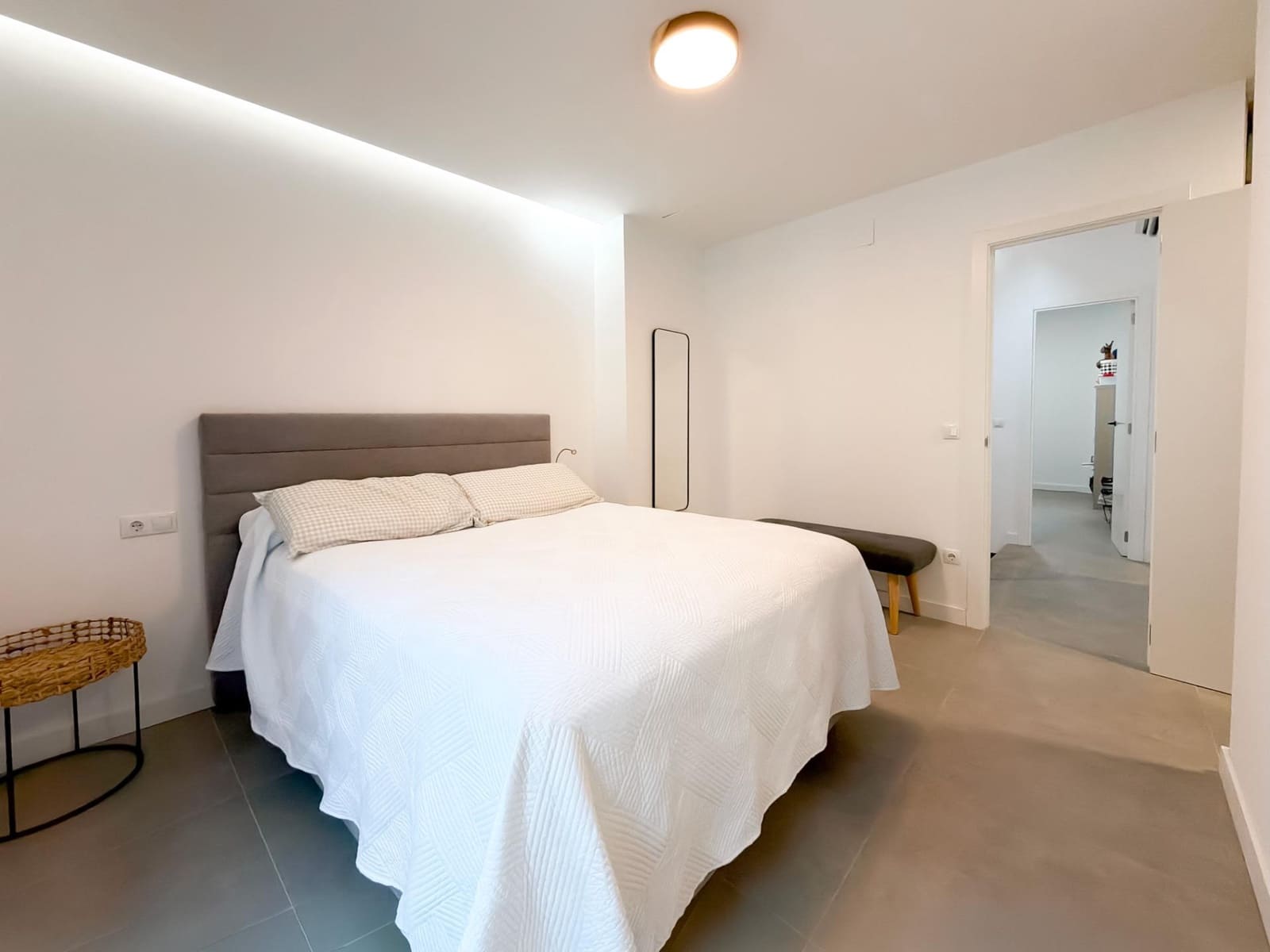 3 bedroom Townhouse for rent in Massamagrell - € 2,000 (Ref: 9884919)