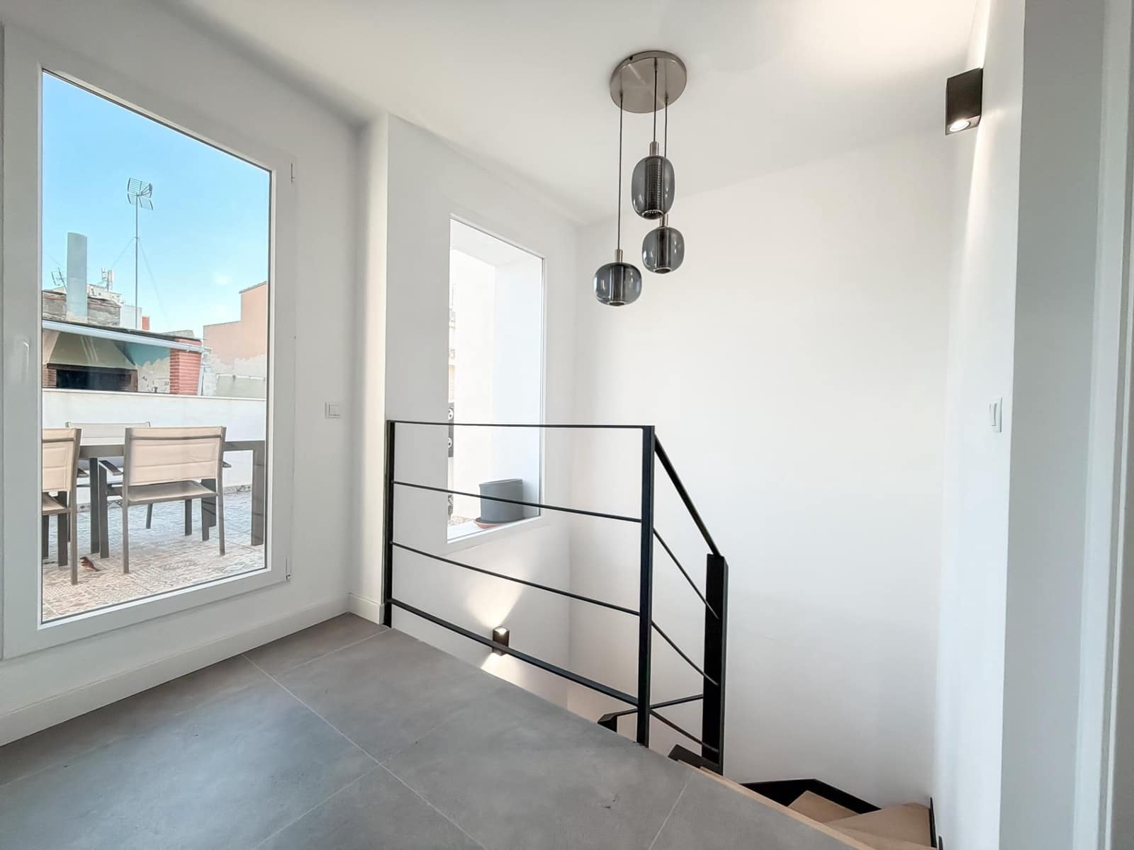 3 bedroom Townhouse for rent in Massamagrell - € 2,000 (Ref: 9884919)
