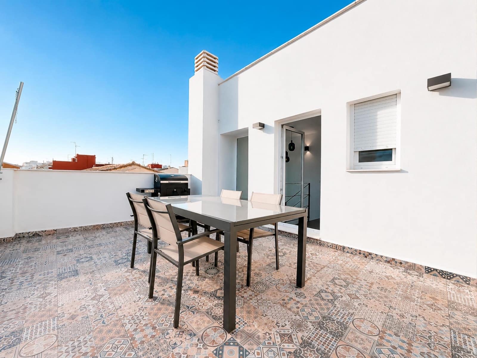 3 bedroom Townhouse for rent in Massamagrell - € 2,000 (Ref: 9884919)