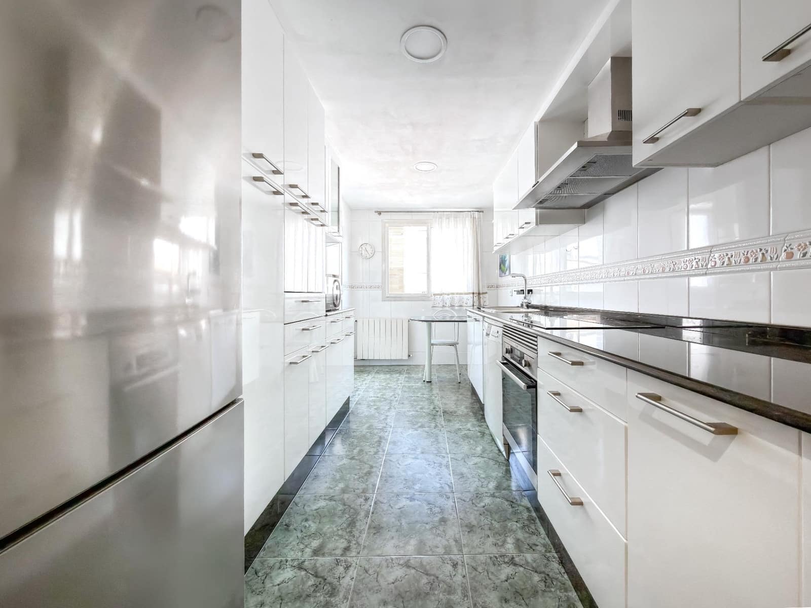 4 sypialnia Mieszkanie na sprzedaż w Miasto Walencja z garażem - 469 000 € (Ref: 9913264)