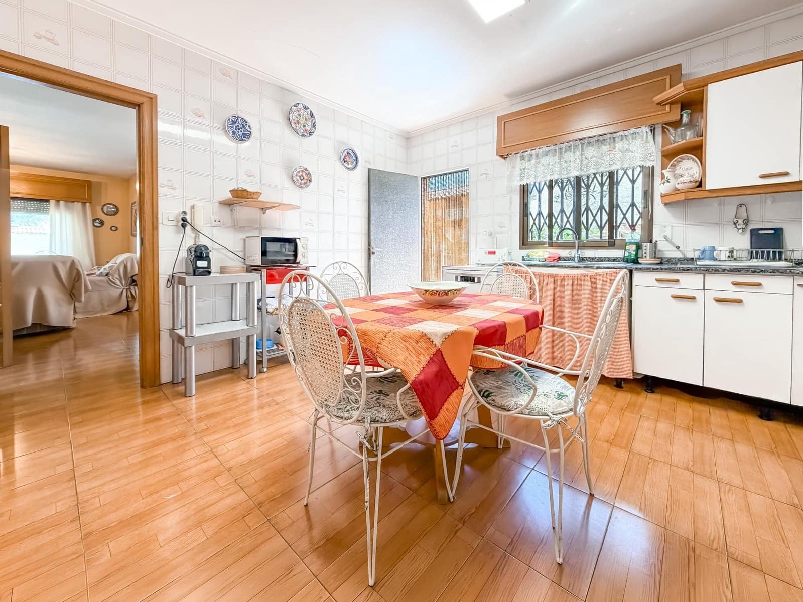 Chalet de 4 habitaciones en L'Eliana en venta con piscina garaje - 670.000 € (Ref: 9927515)