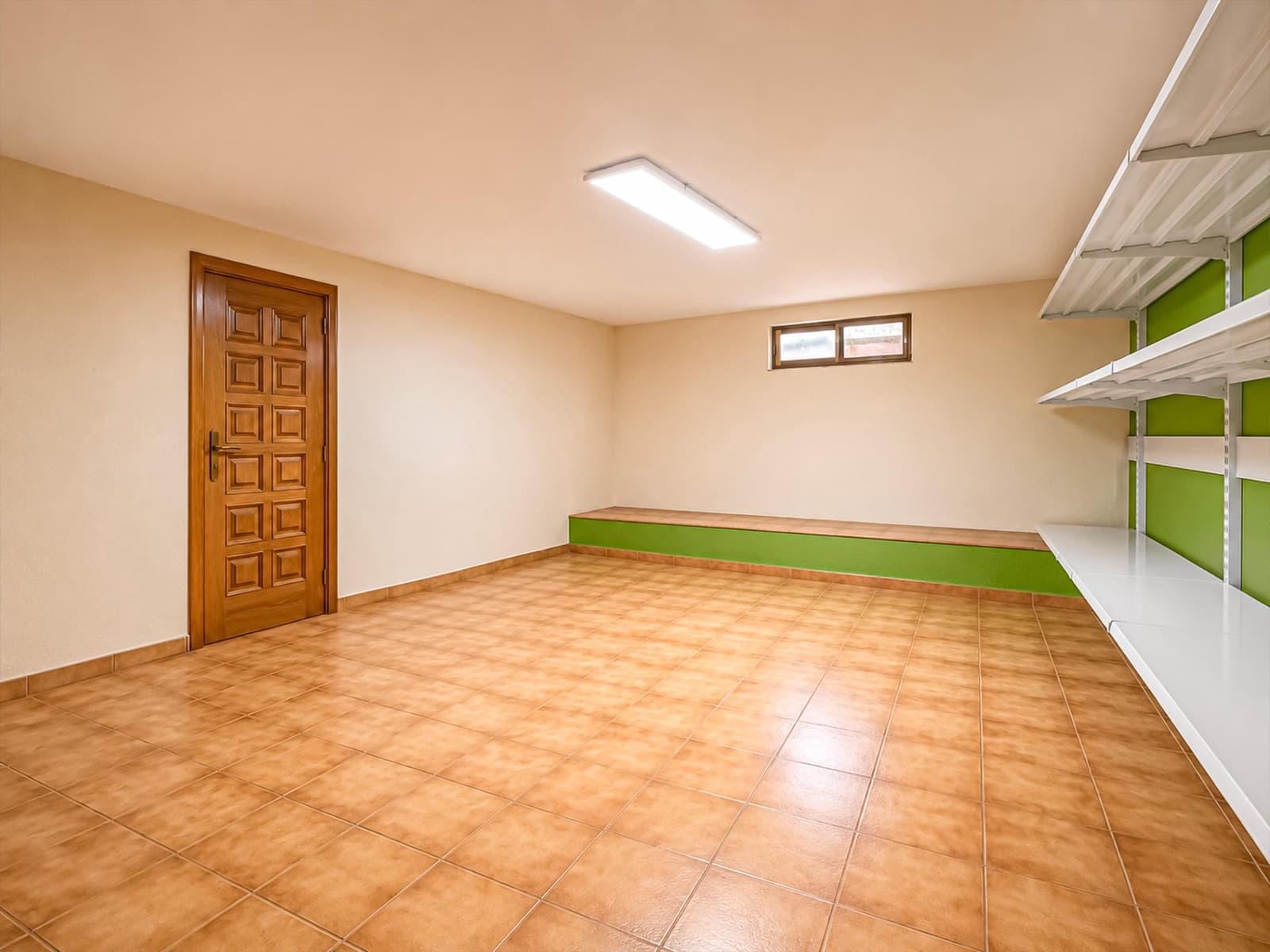 Chalet de 4 habitaciones en L'Eliana en venta con piscina garaje - 670.000 € (Ref: 9927515)
