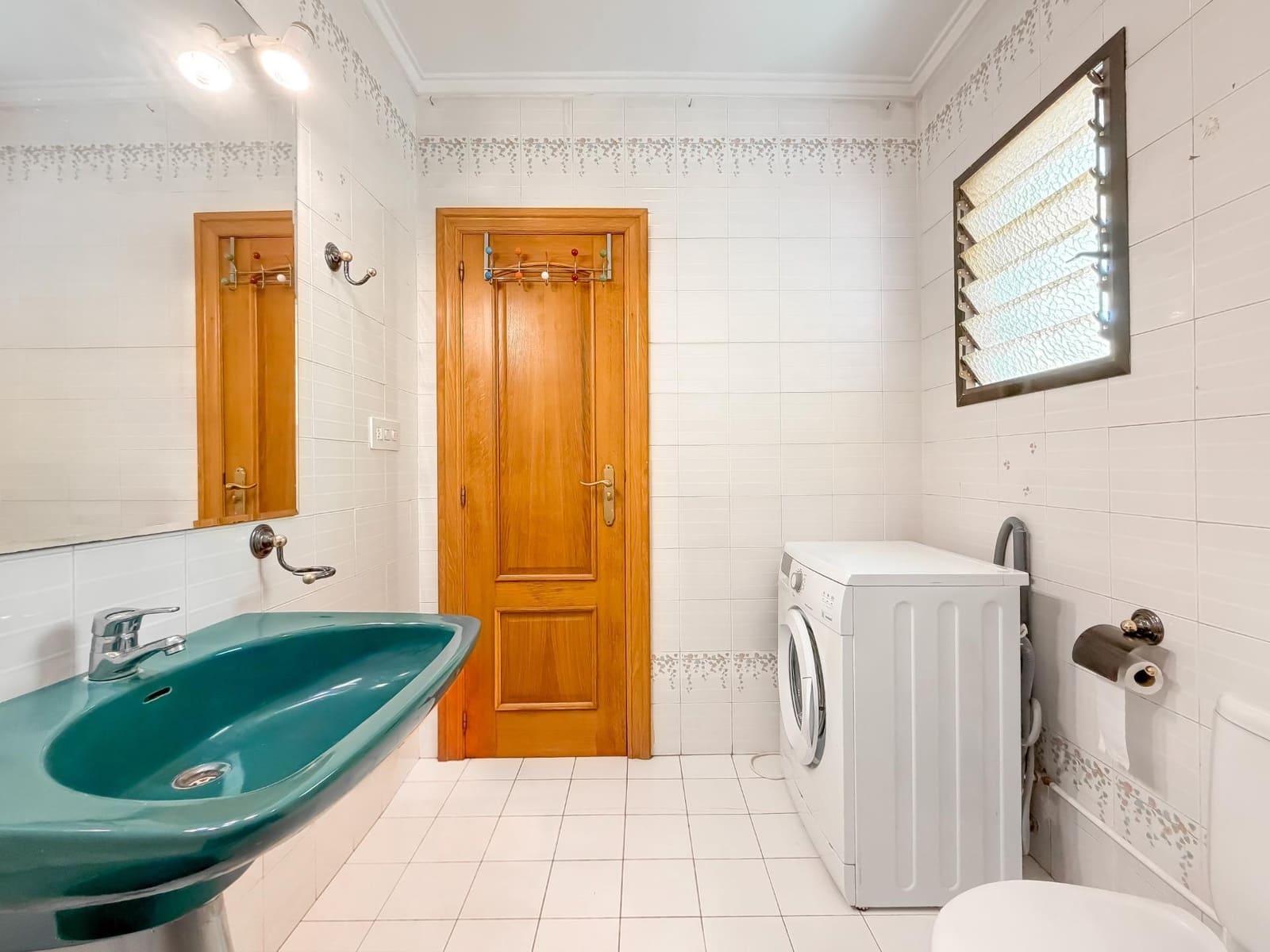 Chalet de 4 habitaciones en L'Eliana en venta con piscina garaje - 670.000 € (Ref: 9927515)