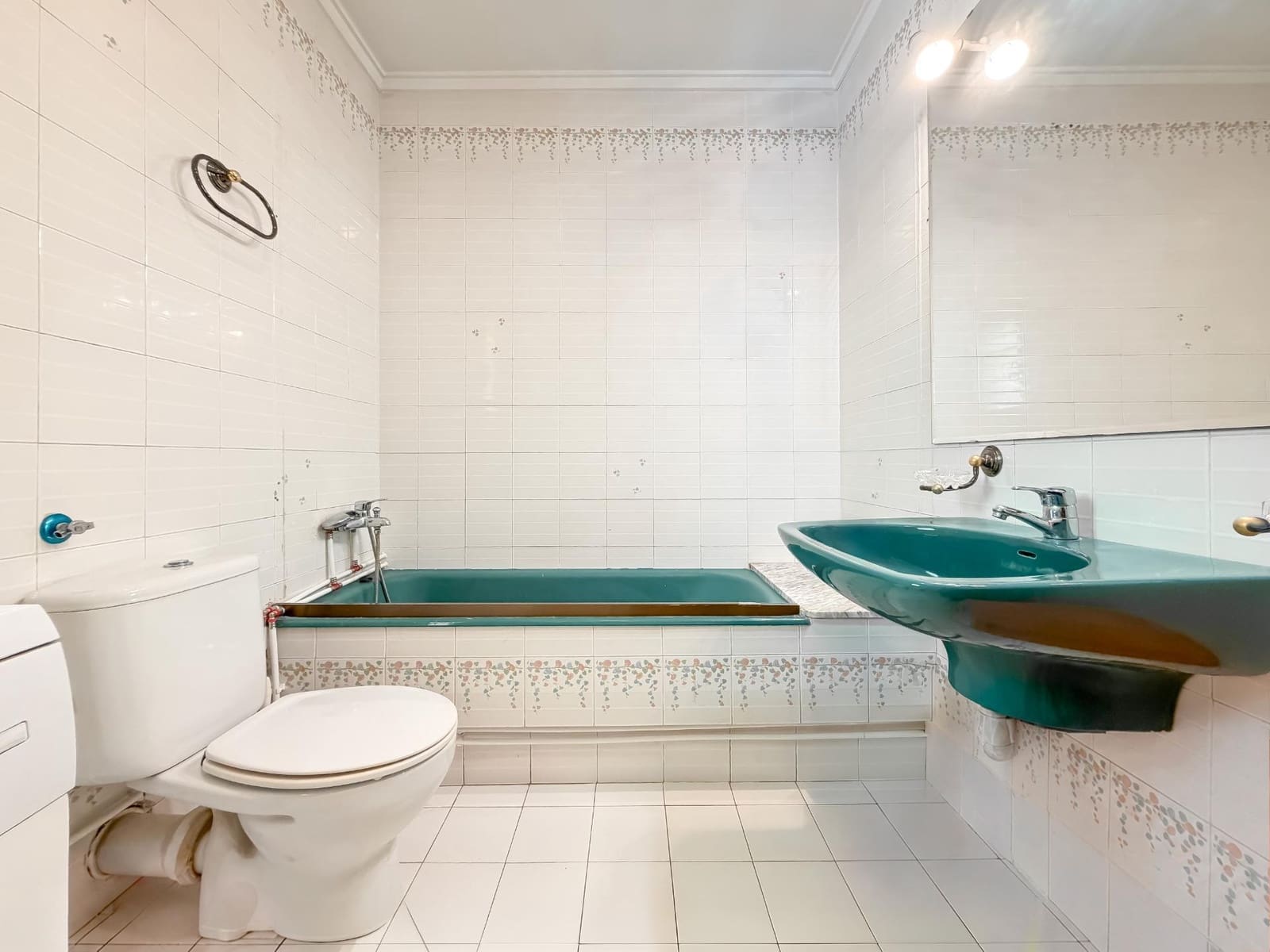 Chalet de 4 habitaciones en L'Eliana en venta con piscina garaje - 670.000 € (Ref: 9927515)