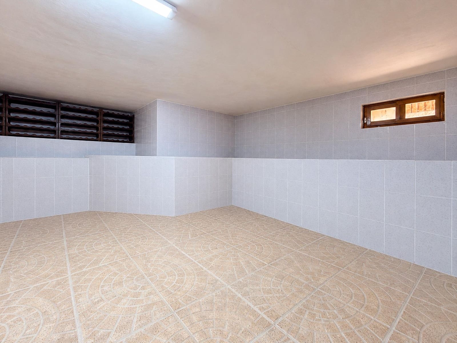 Chalet de 4 habitaciones en L'Eliana en venta con piscina garaje - 670.000 € (Ref: 9927515)