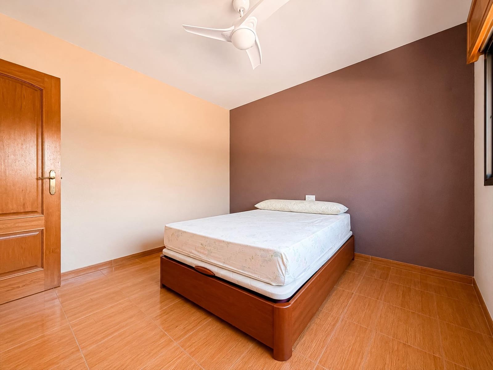 Chalet de 4 habitaciones en L'Eliana en venta con piscina garaje - 670.000 € (Ref: 9927515)