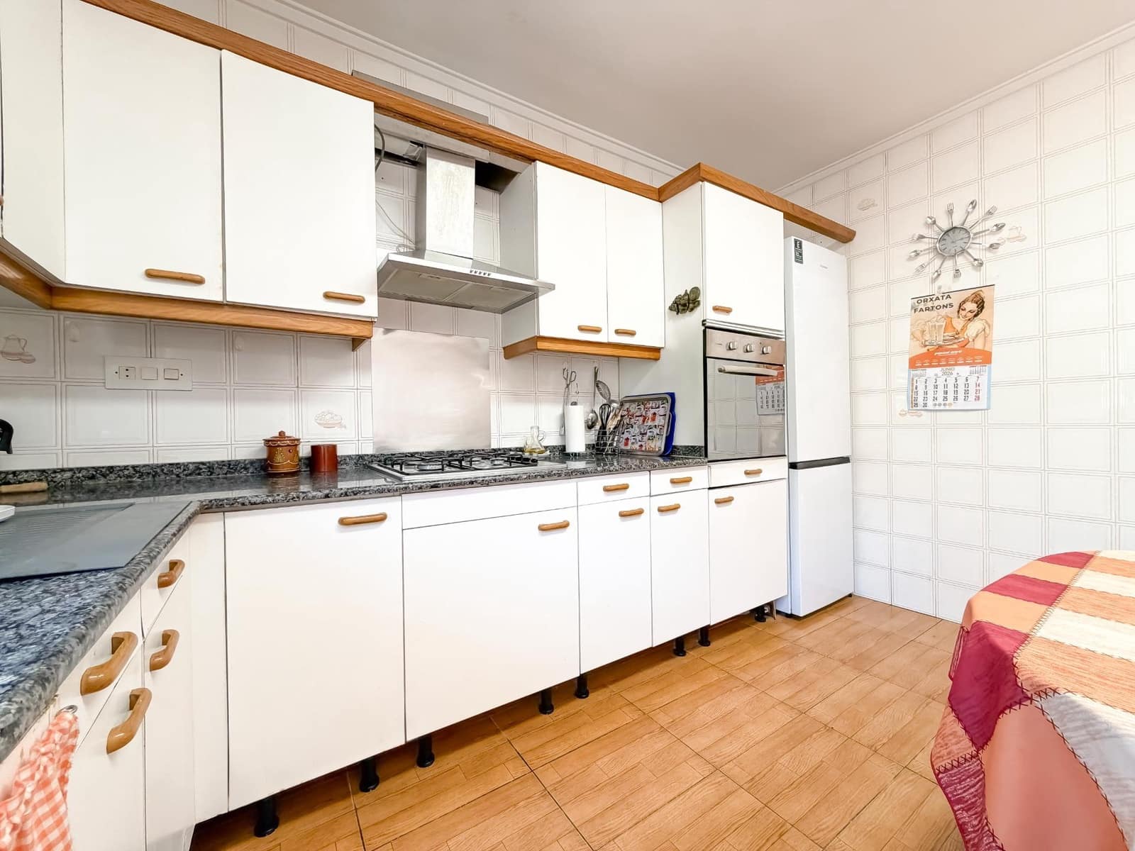 Chalet de 4 habitaciones en L'Eliana en venta con piscina garaje - 670.000 € (Ref: 9927515)