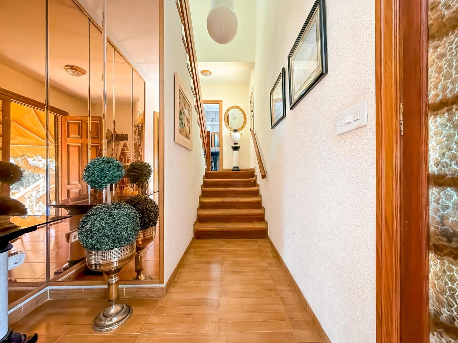 Chalet de 4 habitaciones en L'Eliana en venta con piscina garaje - 670.000 € (Ref: 9927515)