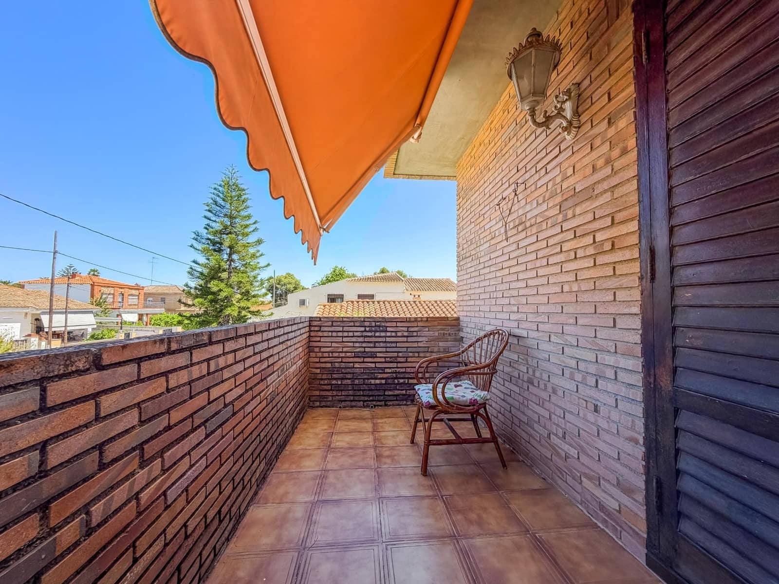 Chalet de 4 habitaciones en L'Eliana en venta con piscina garaje - 670.000 € (Ref: 9927515)