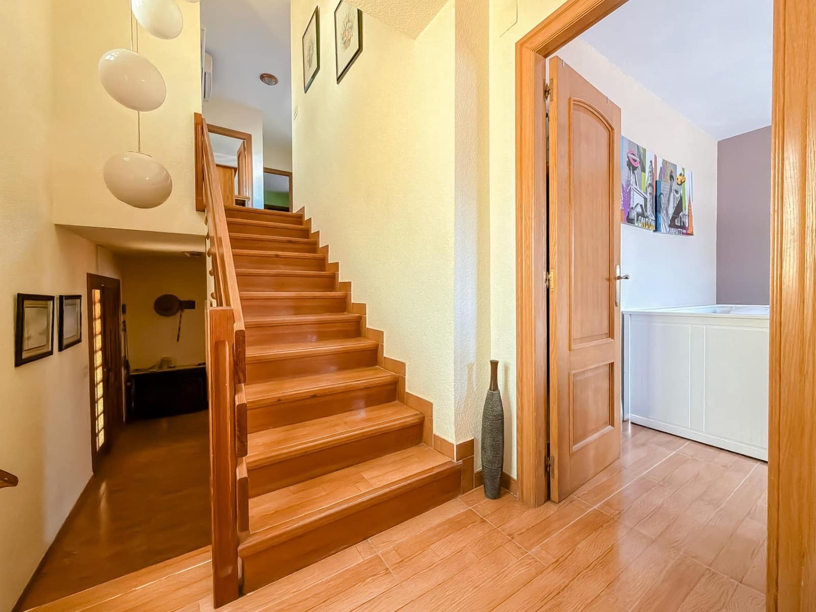 Chalet de 4 habitaciones en L'Eliana en venta con piscina garaje - 670.000 € (Ref: 9927515)