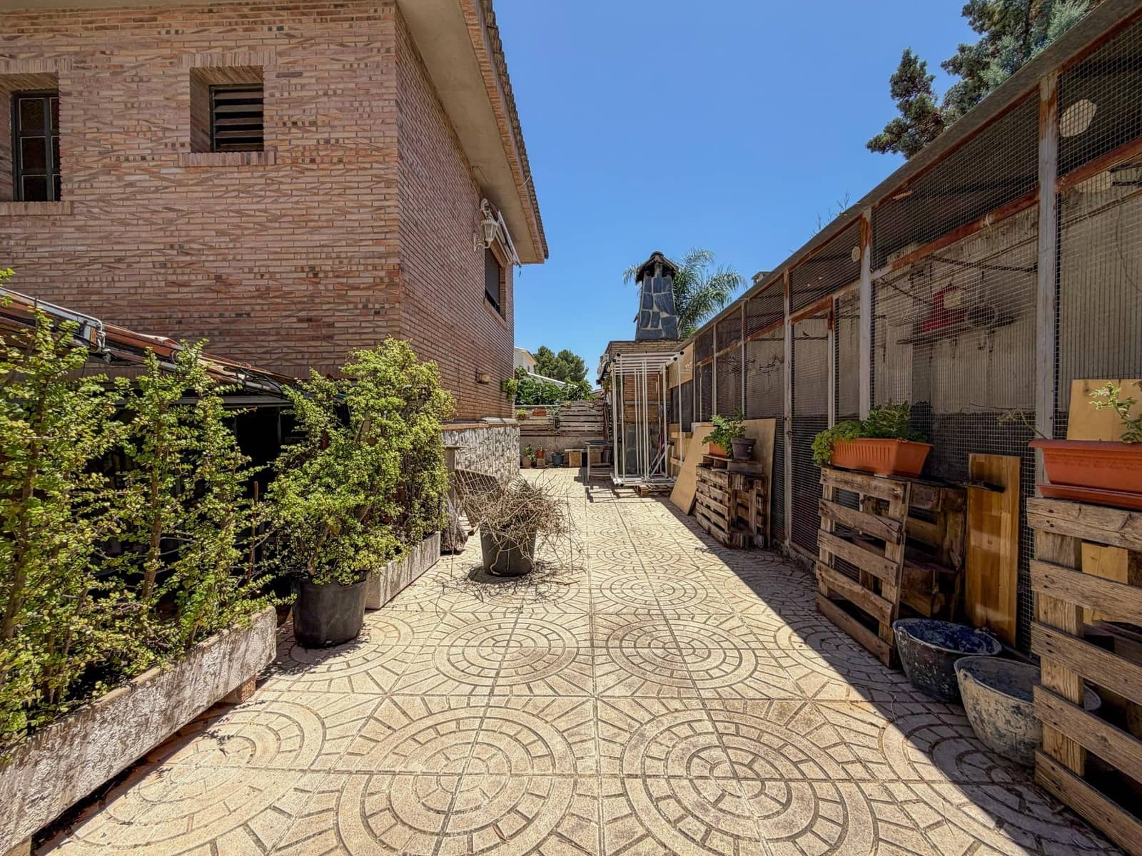Chalet de 4 habitaciones en L'Eliana en venta con piscina garaje - 670.000 € (Ref: 9927515)