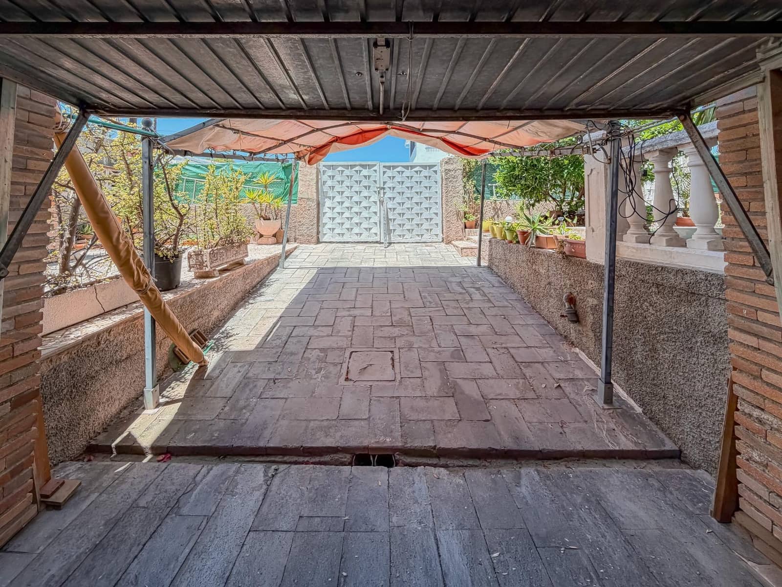 Chalet de 4 habitaciones en L'Eliana en venta con piscina garaje - 670.000 € (Ref: 9927515)