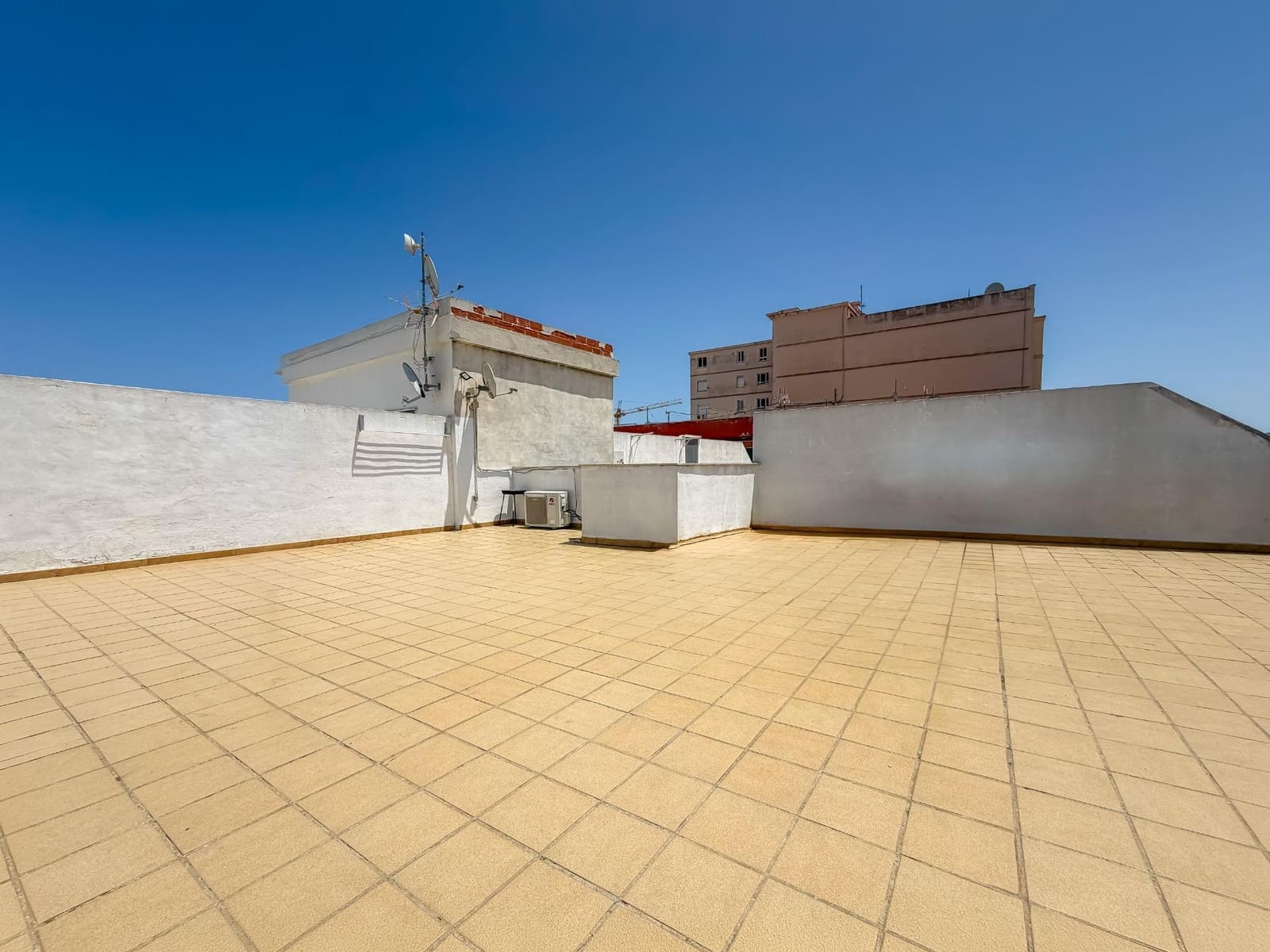 4 quarto Penthouse para venda em Gandia - 365 000 € (Ref: 9938294)