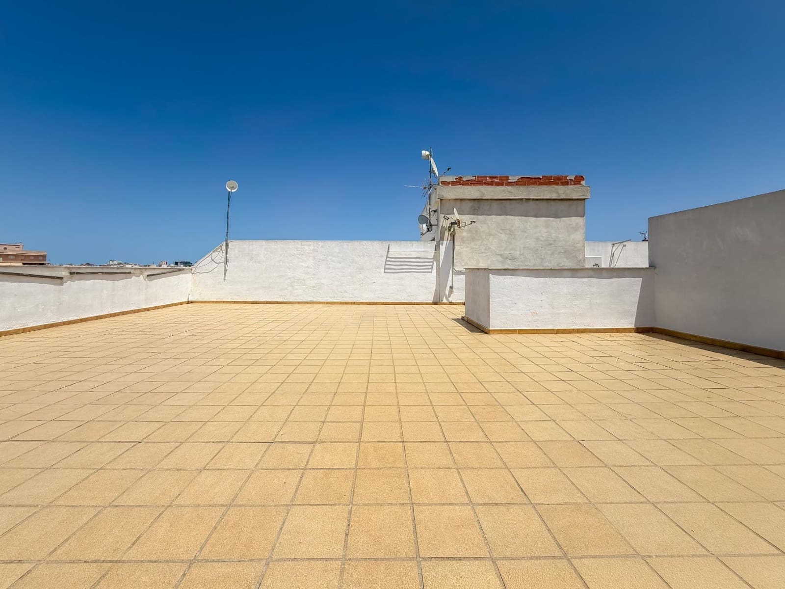 4 bedroom Penthouse for sale in Gandia - € 365,000 (Ref: 9938294)