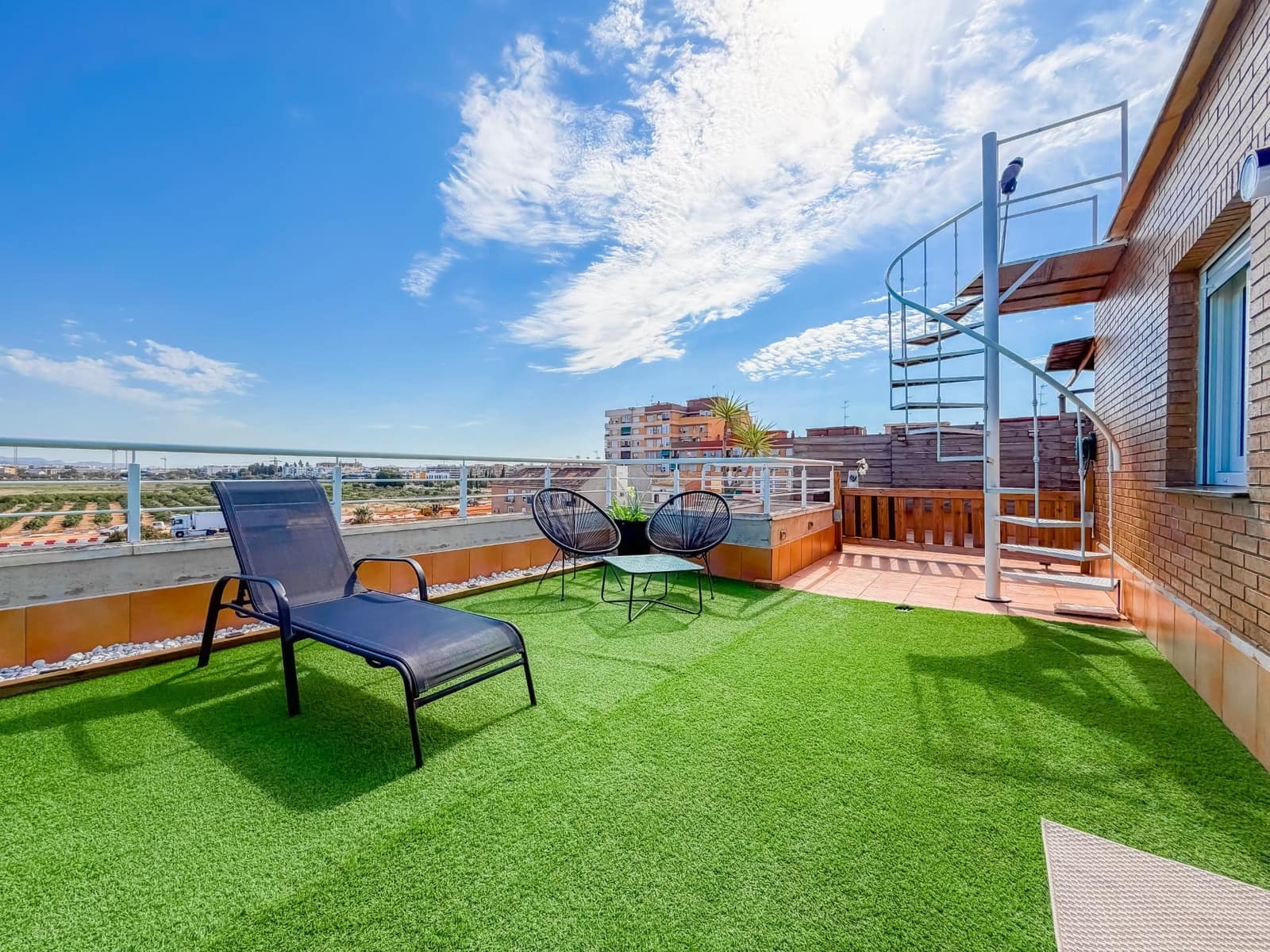 3 Zimmer Penthouse zu verkaufen in Museros mit Pool Garage - 369.000 € (Ref: 9947999)