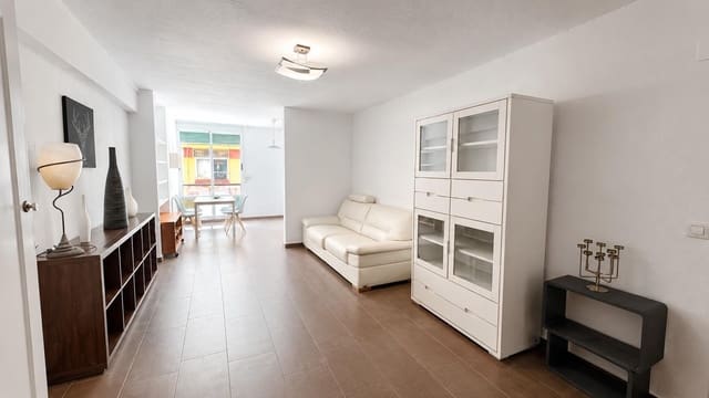 2 slaapkamer Flat te huur in Massamagrell - € 850 (Ref: 9952713)