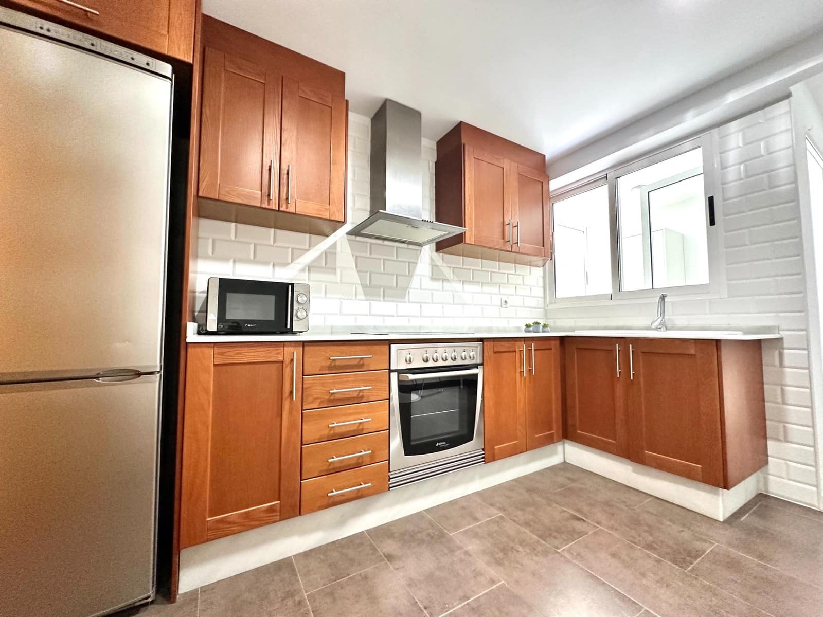 2 bedroom Flat for rent in Massamagrell - € 850 (Ref: 9952713)