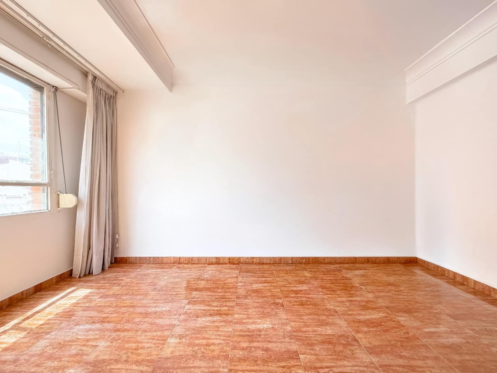 2 sypialnia Mieszkanie na sprzedaż w Burjassot - 169 000 € (Ref: 9952714)