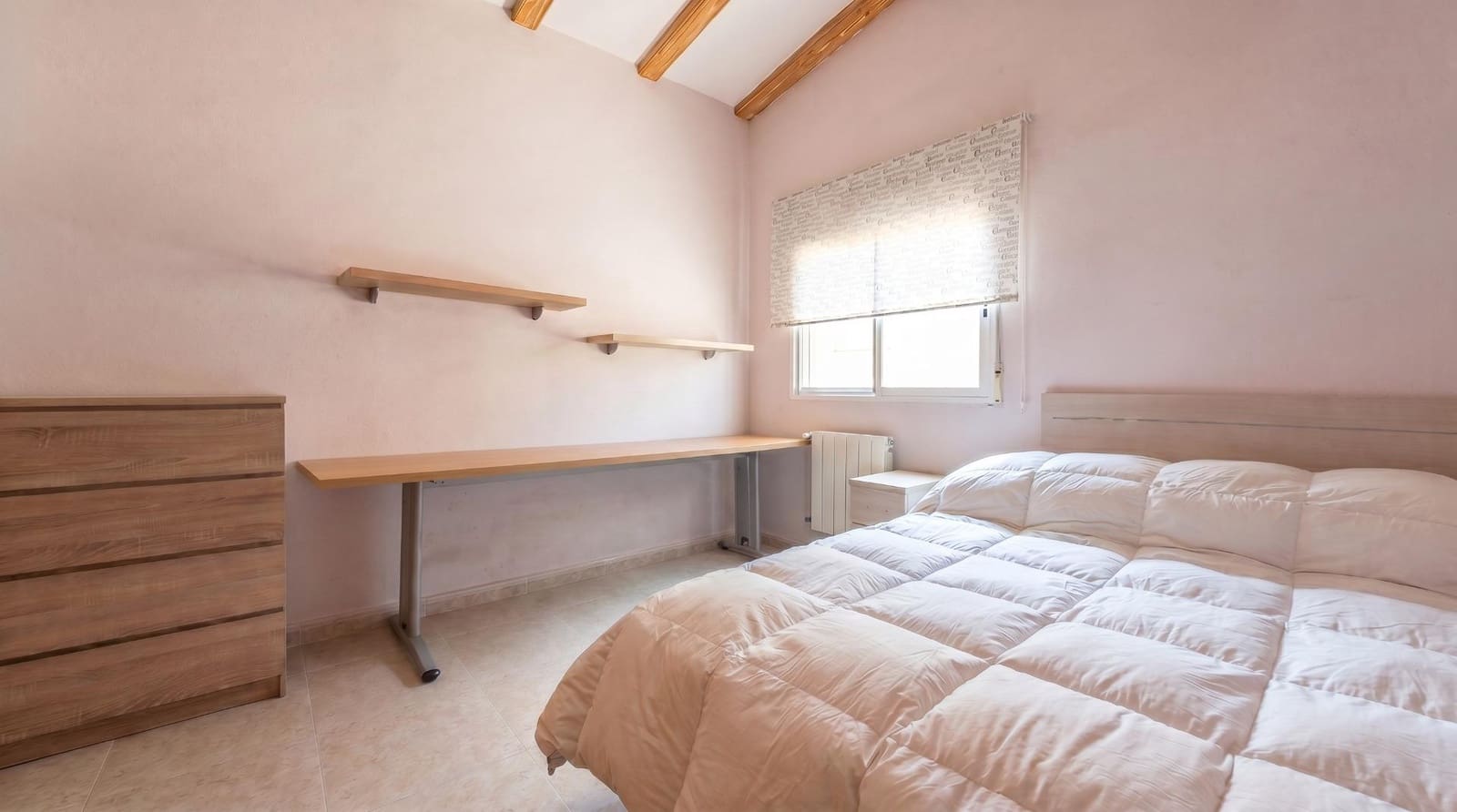 3 soveværelse Villa til salg i La Pobla de Vallbona med swimmingpool garage - € 465.000 (Ref: 9965359)