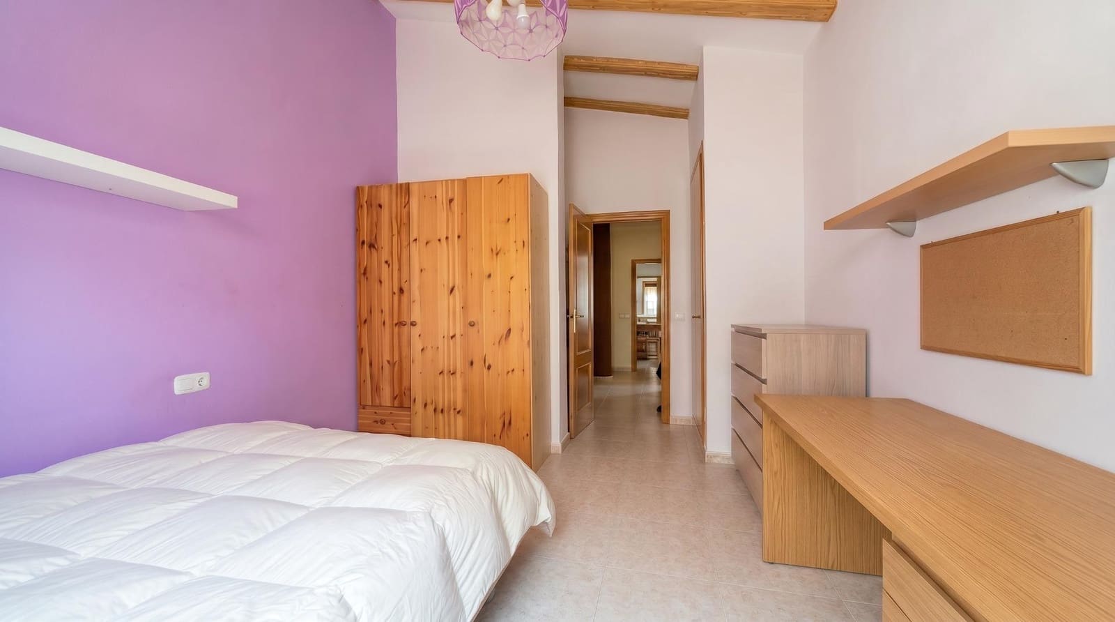 3 soveværelse Villa til salg i La Pobla de Vallbona med swimmingpool garage - € 465.000 (Ref: 9965359)