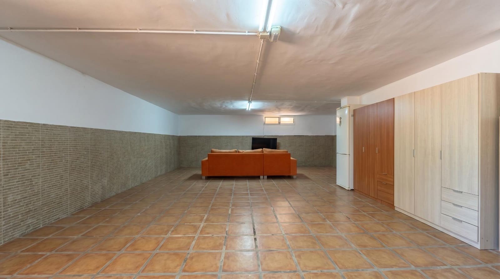 3 soveværelse Villa til salg i La Pobla de Vallbona med swimmingpool garage - € 465.000 (Ref: 9965359)