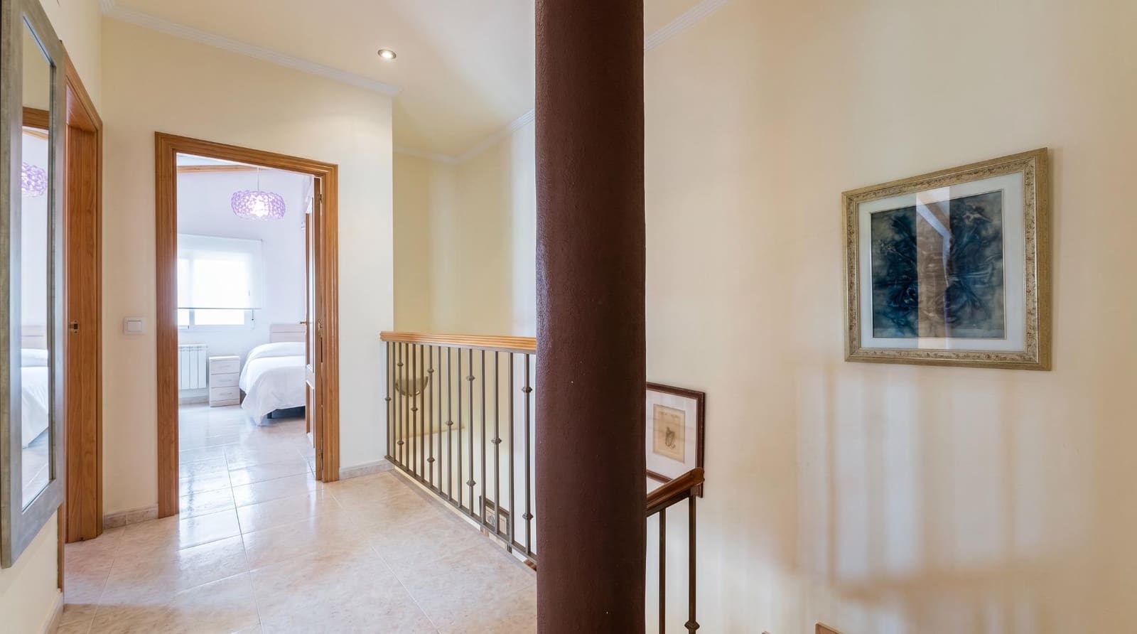 3 soveværelse Villa til salg i La Pobla de Vallbona med swimmingpool garage - € 465.000 (Ref: 9965359)