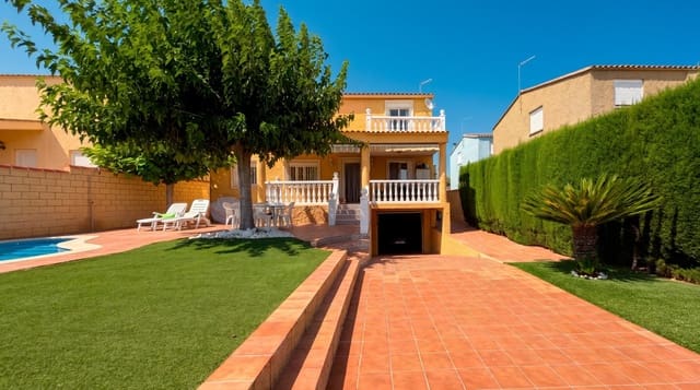 3 slaapkamer Villa te koop in La Pobla de Vallbona met zwembad garage - € 465.000 (Ref: 9965359)