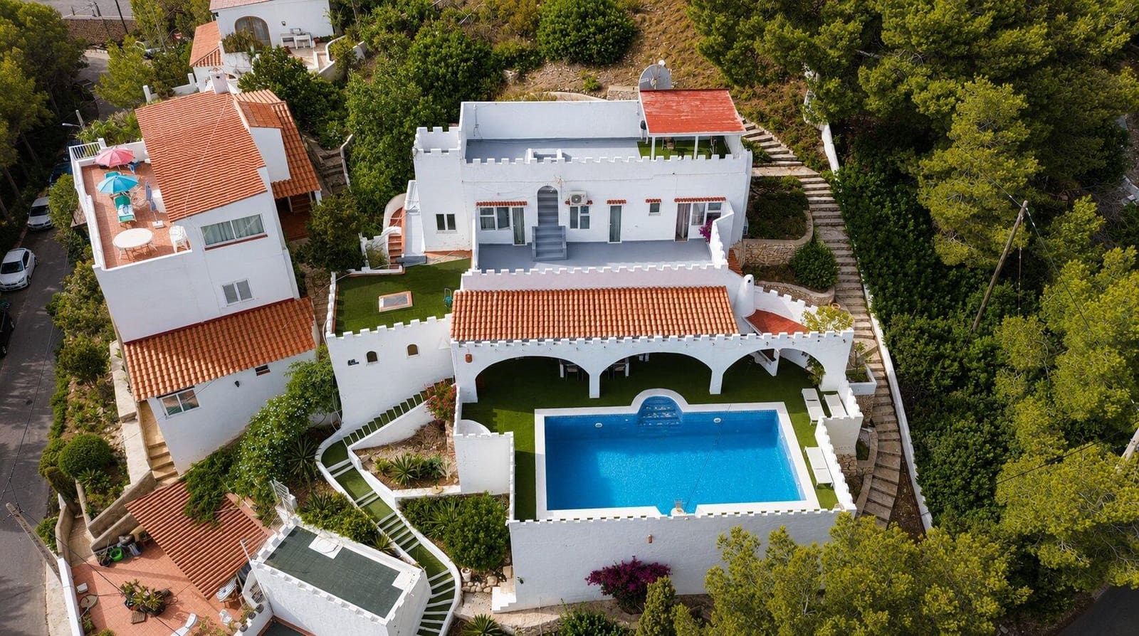3 soverom Villa til salgs i Ibiza by med svømmebasseng garasje - € 2 200 000 (Ref: 9997192)