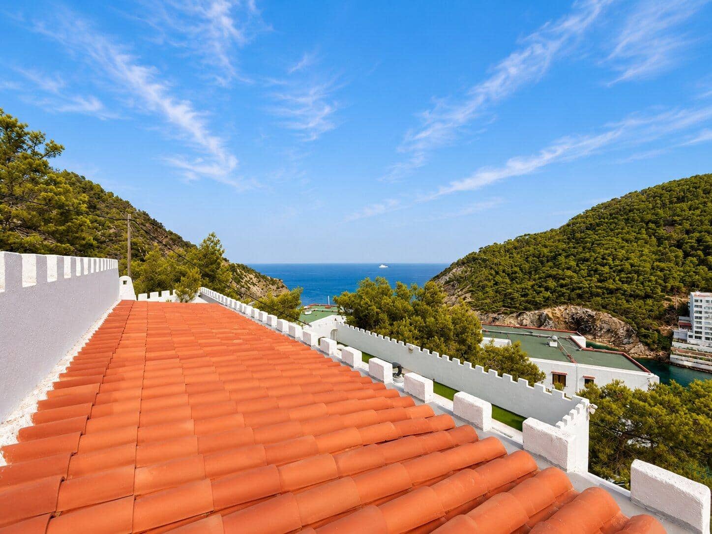 3 soverom Villa til salgs i Ibiza by med svømmebasseng garasje - € 2 200 000 (Ref: 9997192)