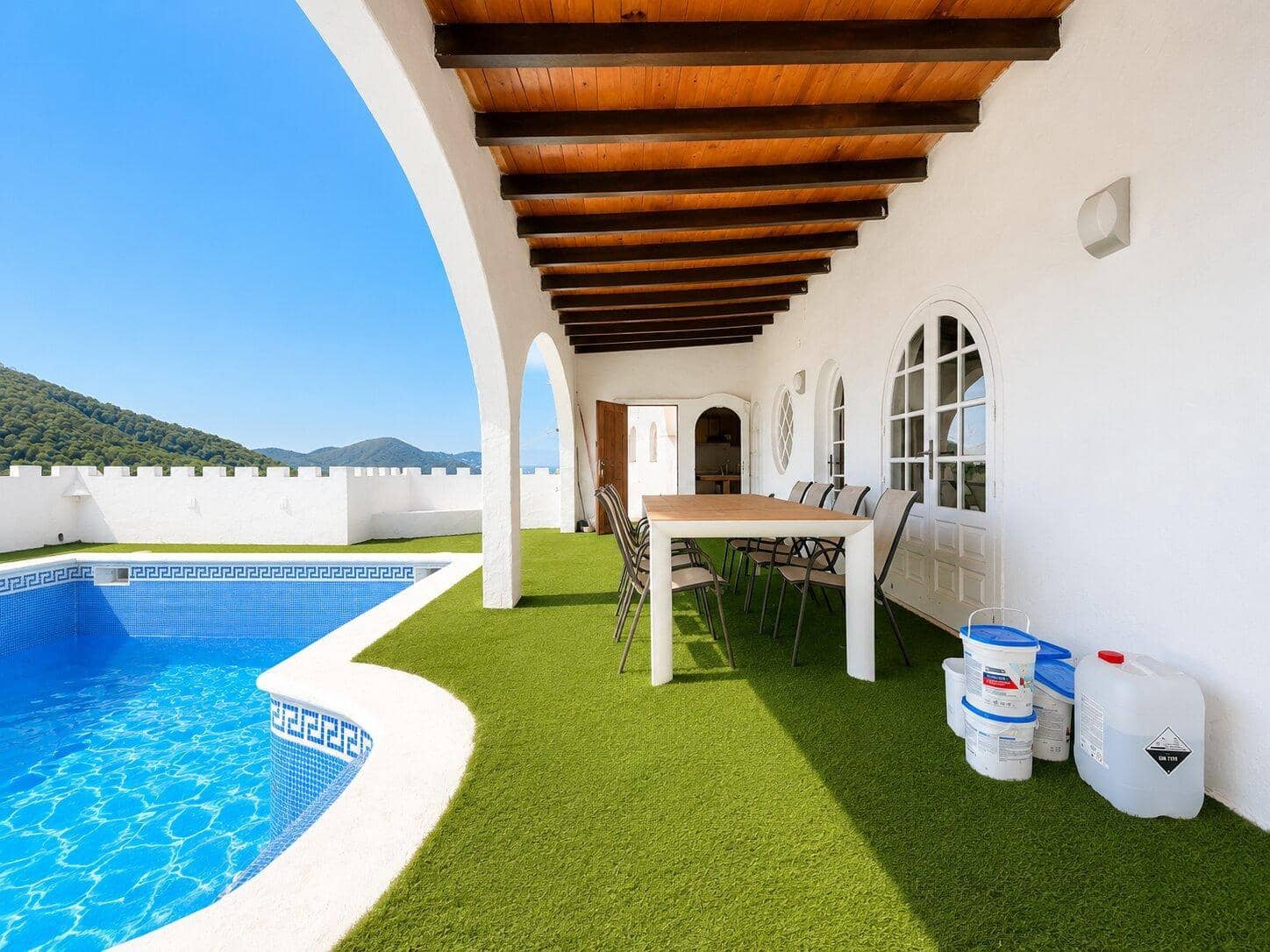 3 soverom Villa til salgs i Ibiza by med svømmebasseng garasje - € 2 200 000 (Ref: 9997192)