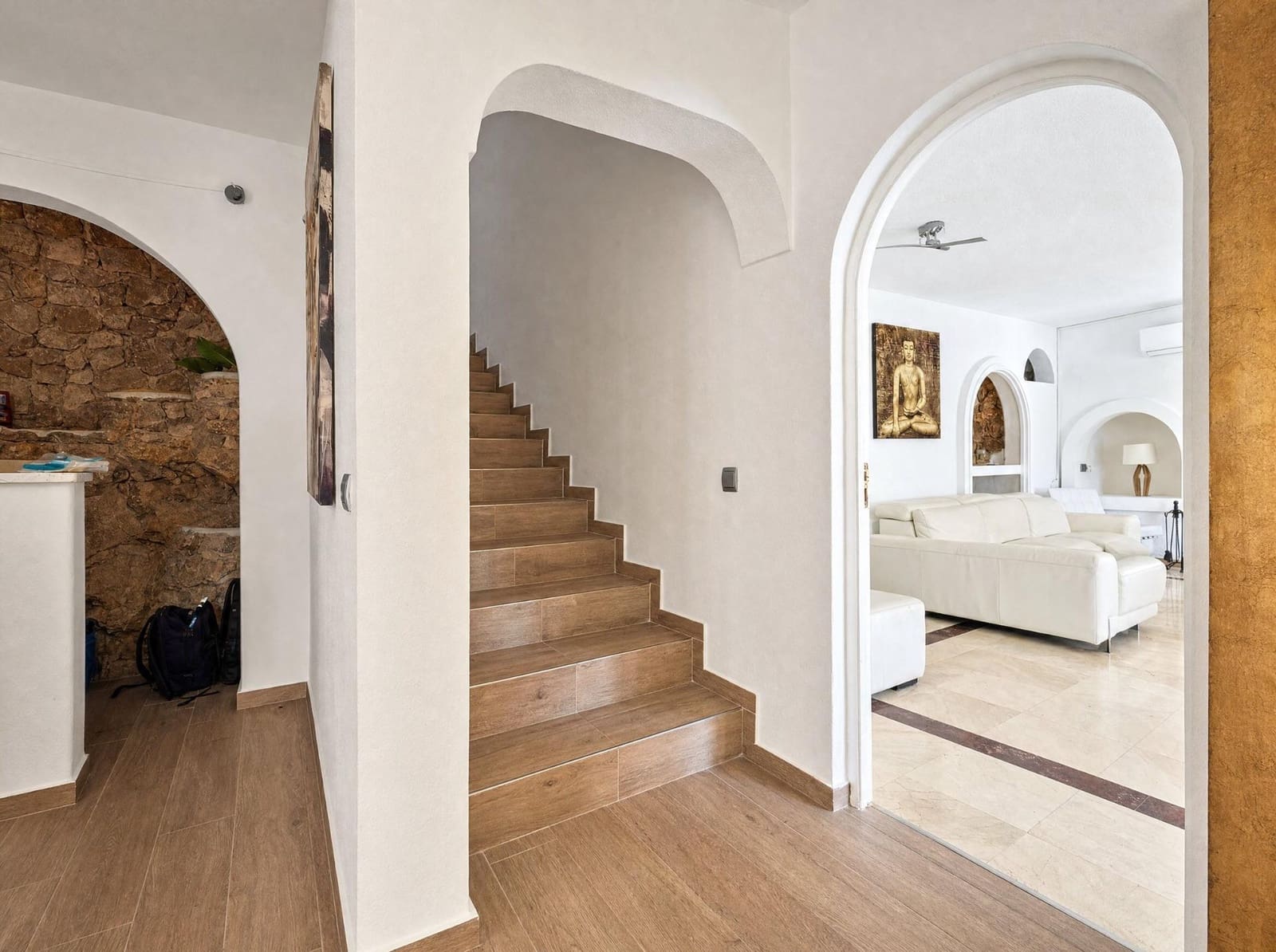 3 soverom Villa til salgs i Ibiza by med svømmebasseng garasje - € 2 200 000 (Ref: 9997192)