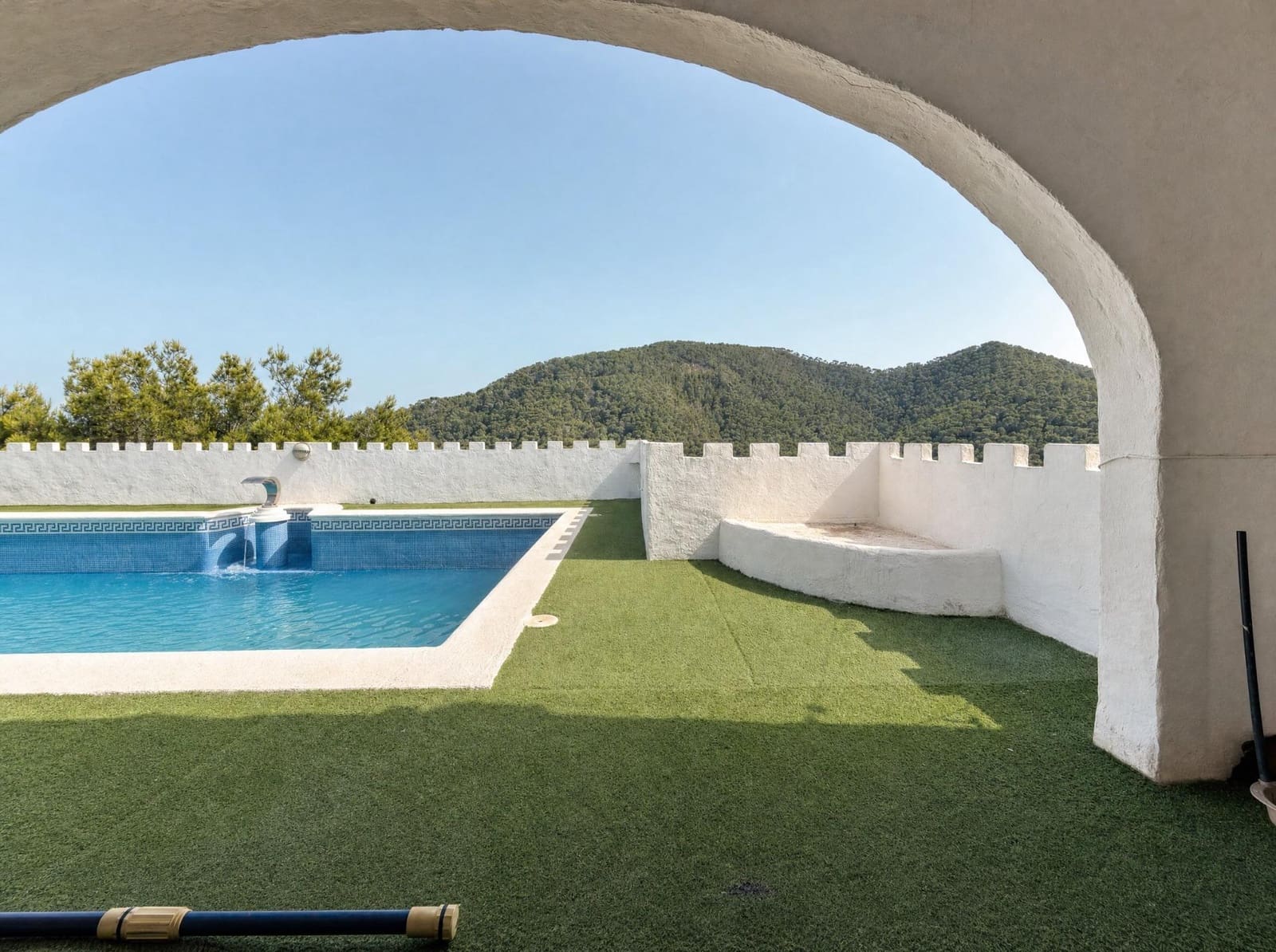 3 soverom Villa til salgs i Ibiza by med svømmebasseng garasje - € 2 200 000 (Ref: 9997192)