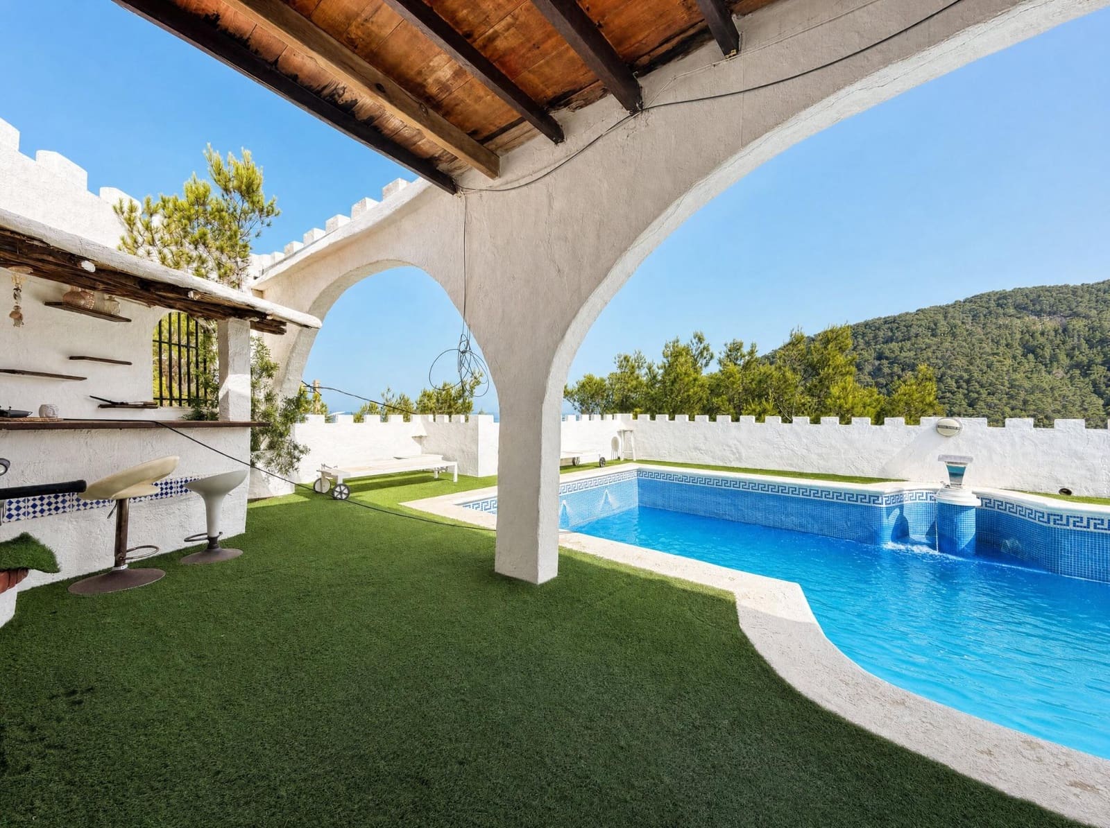 3 soverom Villa til salgs i Ibiza by med svømmebasseng garasje - € 2 200 000 (Ref: 9997192)
