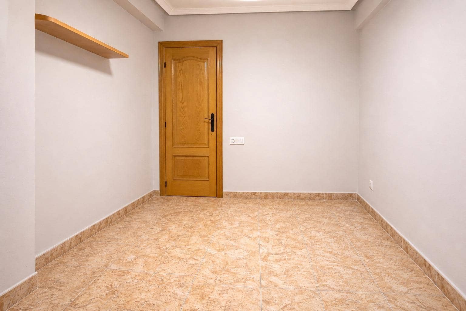 3 bedroom Penthouse for sale in Massamagrell - € 220,000 (Ref: 9998882)