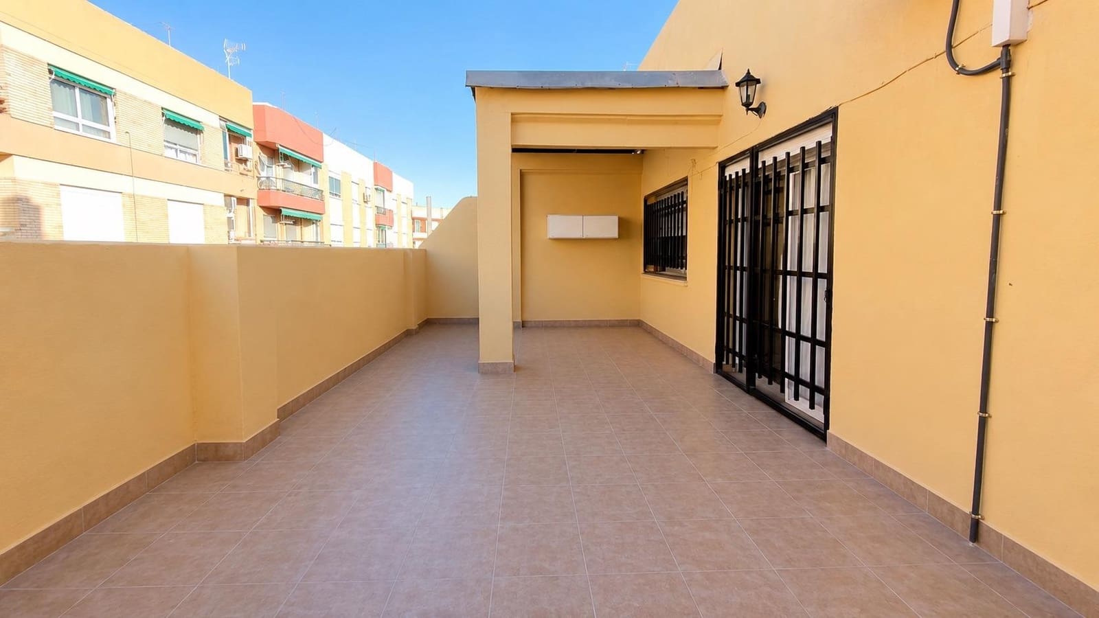 3 bedroom Penthouse for sale in Massamagrell - € 220,000 (Ref: 9998882)