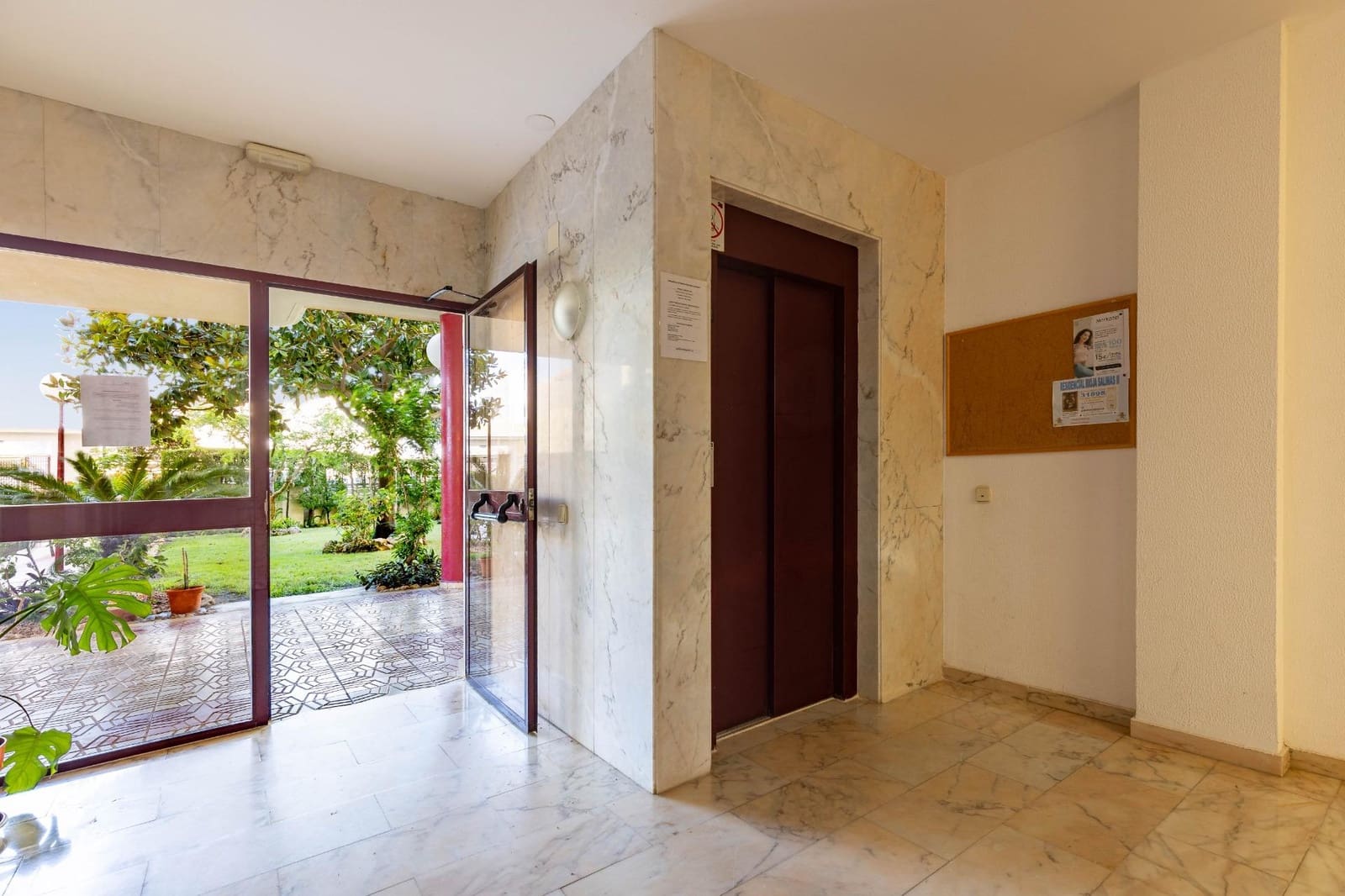 3 slaapkamer Flat te koop in Gandia met zwembad garage - € 289.000 (Ref: 10005576)