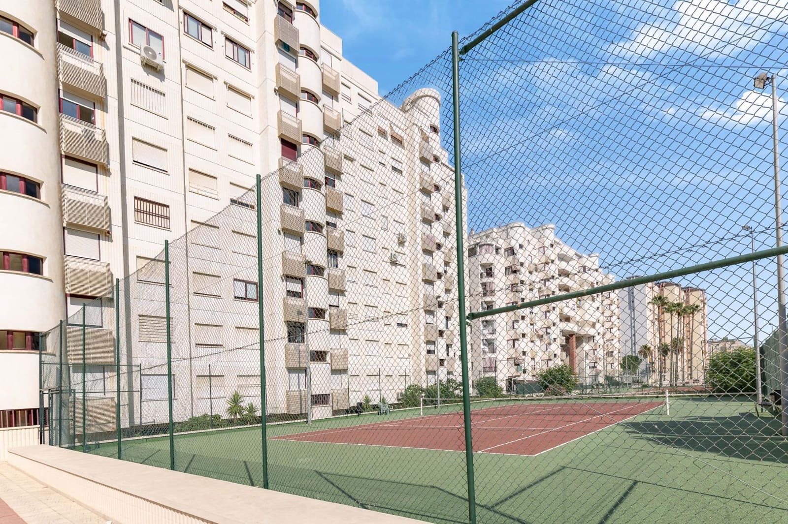 3 slaapkamer Flat te koop in Gandia met zwembad garage - € 289.000 (Ref: 10005576)
