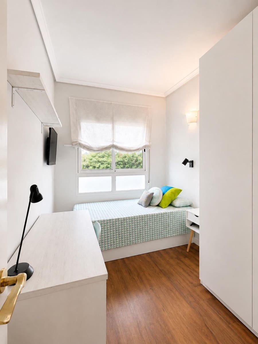 Appartement de 3 chambres à louer à Benimamet - 1 400 € (Ref: 10005579)