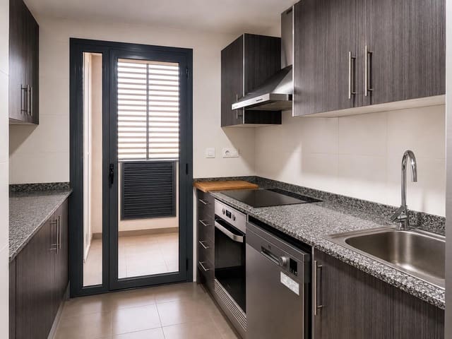 3 bedroom Flat for rent in La torre, Valencia city - € 1,400 (Ref: 10005580)