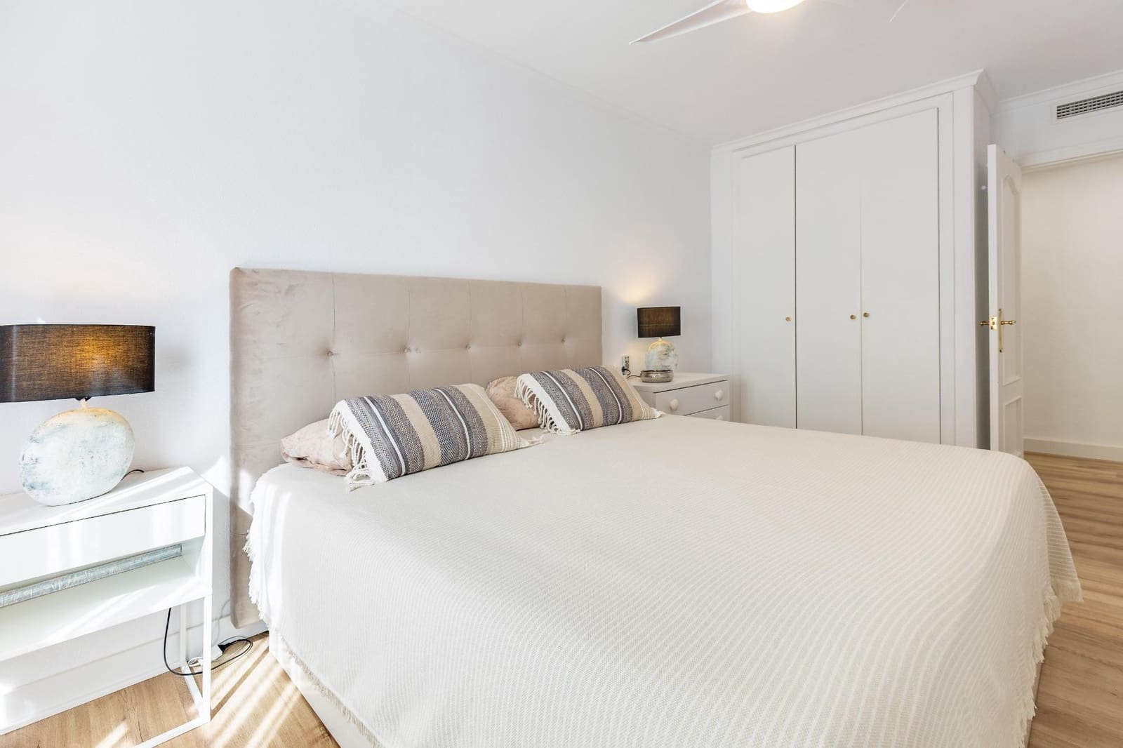 2 sypialnia Mieszkanie na sprzedaż w Gandia z basenem garażem - 255 000 € (Ref: 10017701)