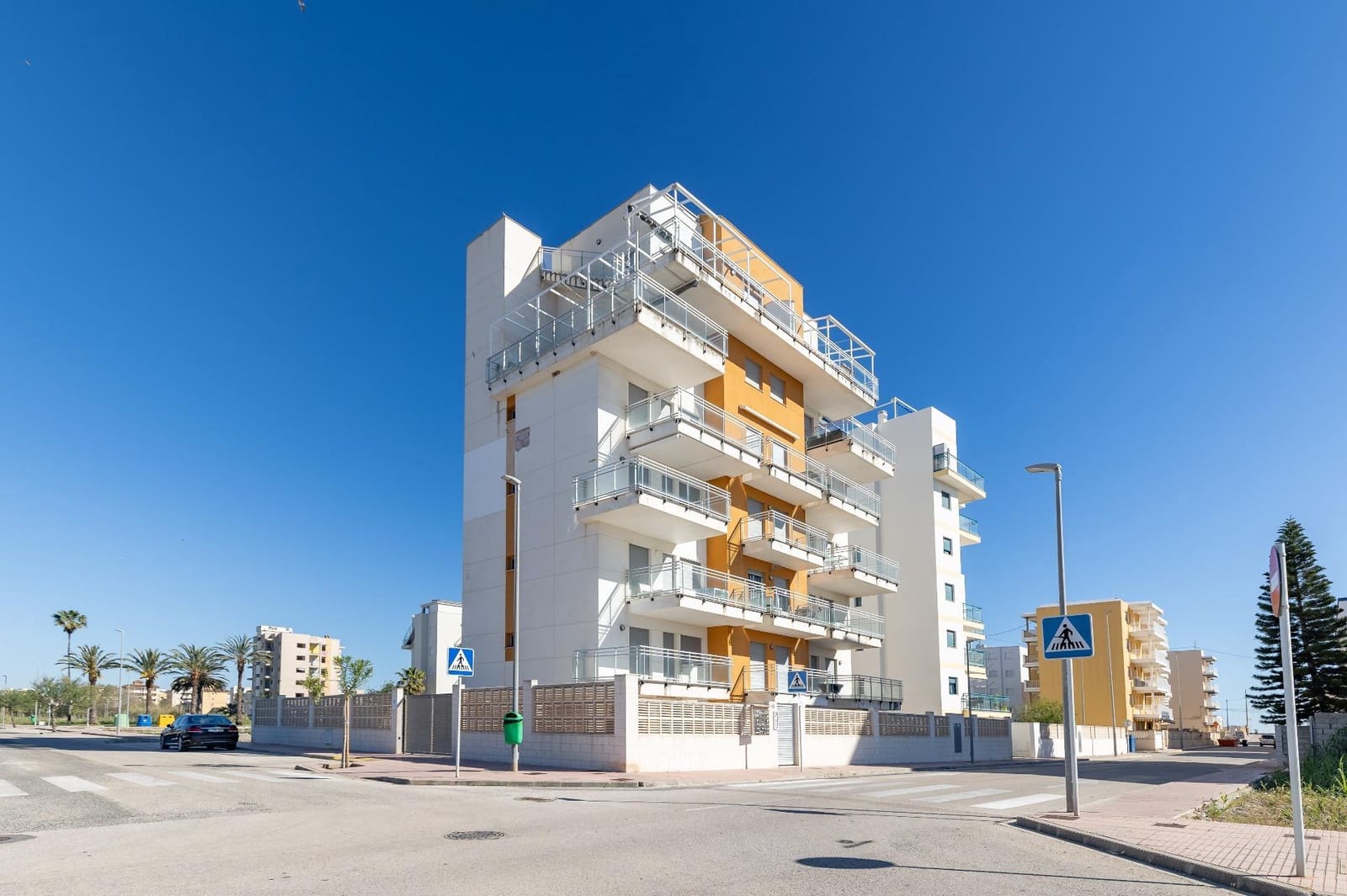 2 chambre Penthouse à vendre à Piles avec piscine garage - 235 000 € (Ref: 10021126)