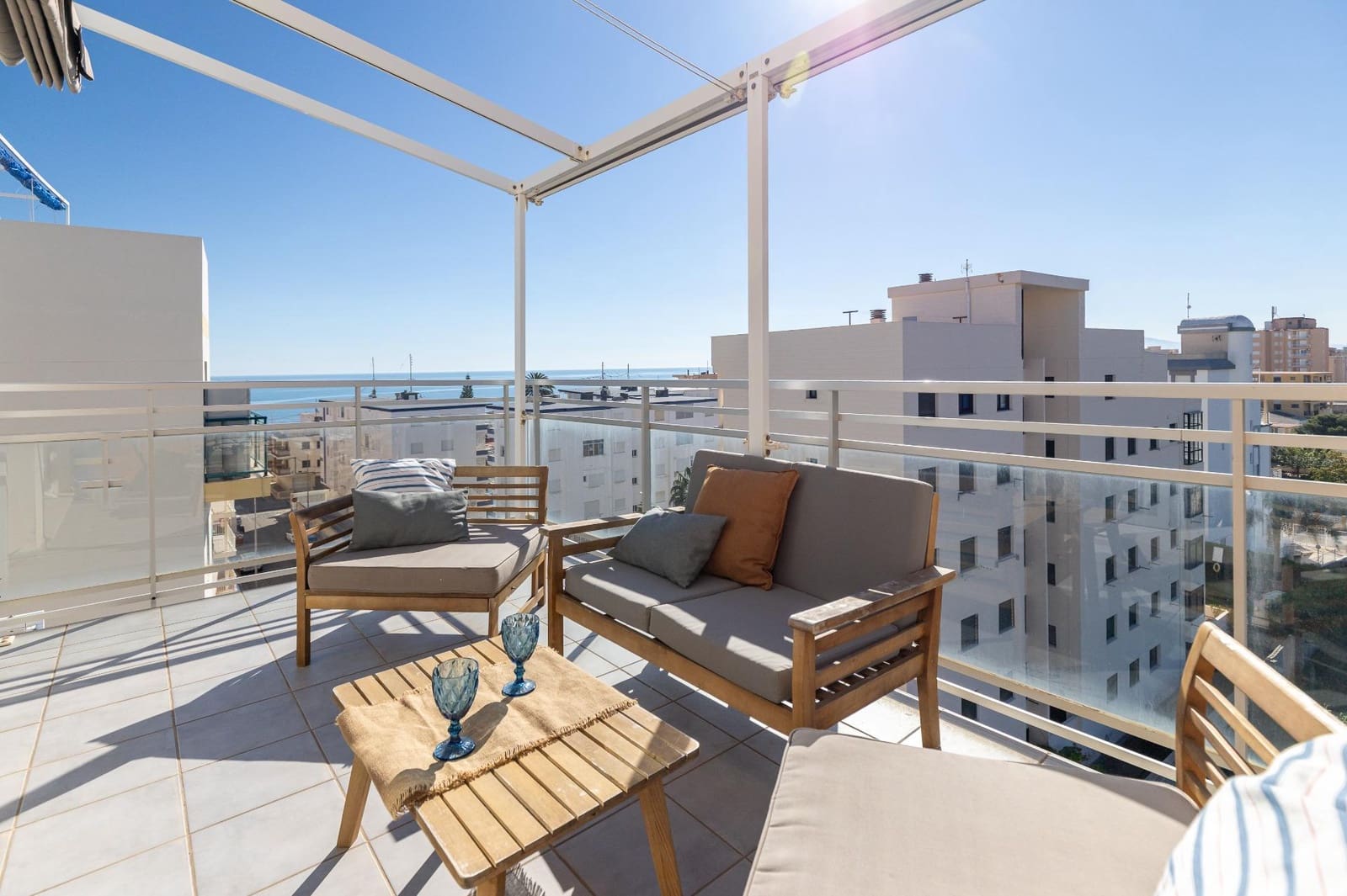2 chambre Penthouse à vendre à Piles avec piscine garage - 235 000 € (Ref: 10021126)
