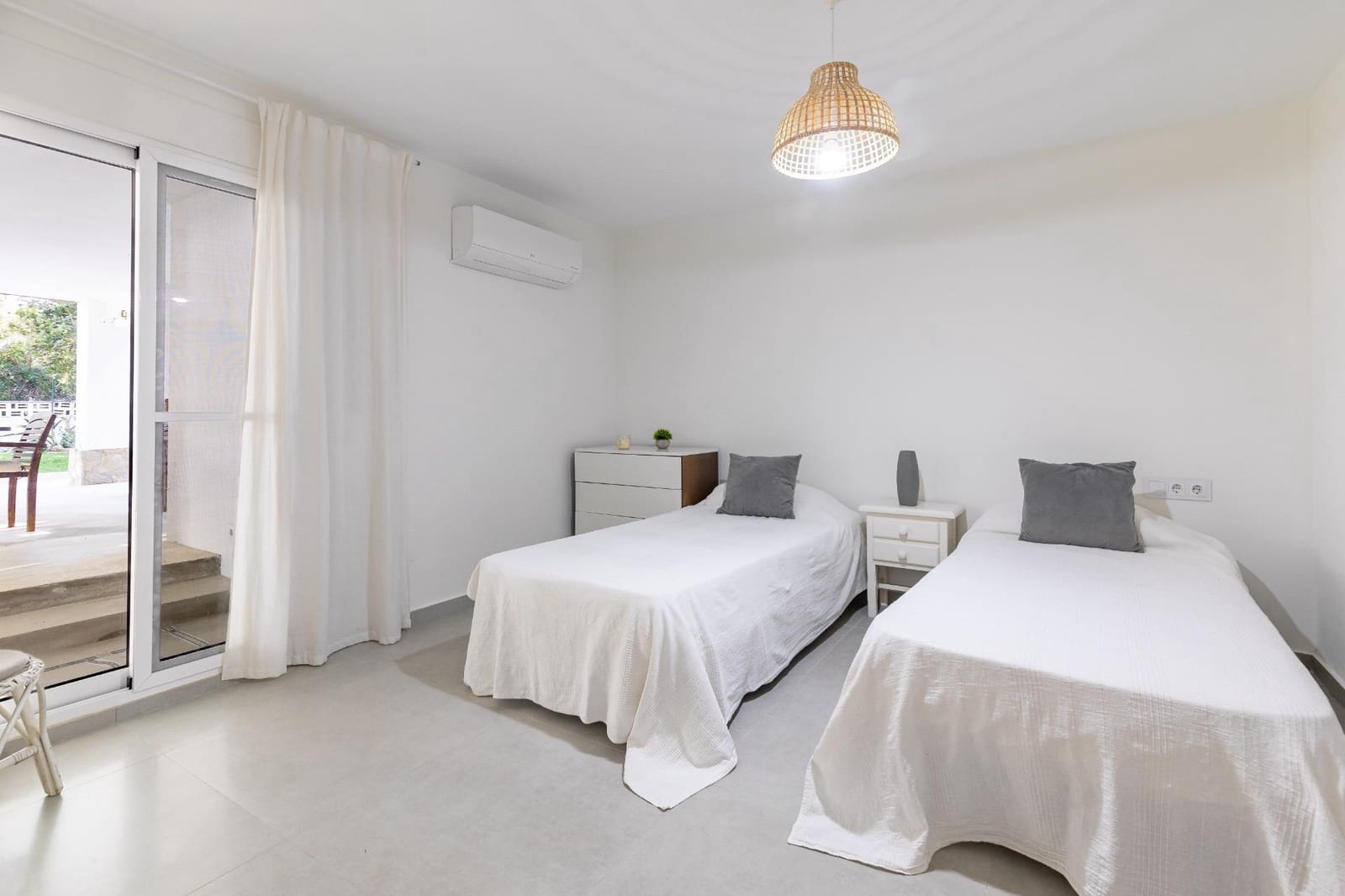 5 camera da letto Villa in vendita in Denia con piscina - 849.990 € (Rif: 10027478)