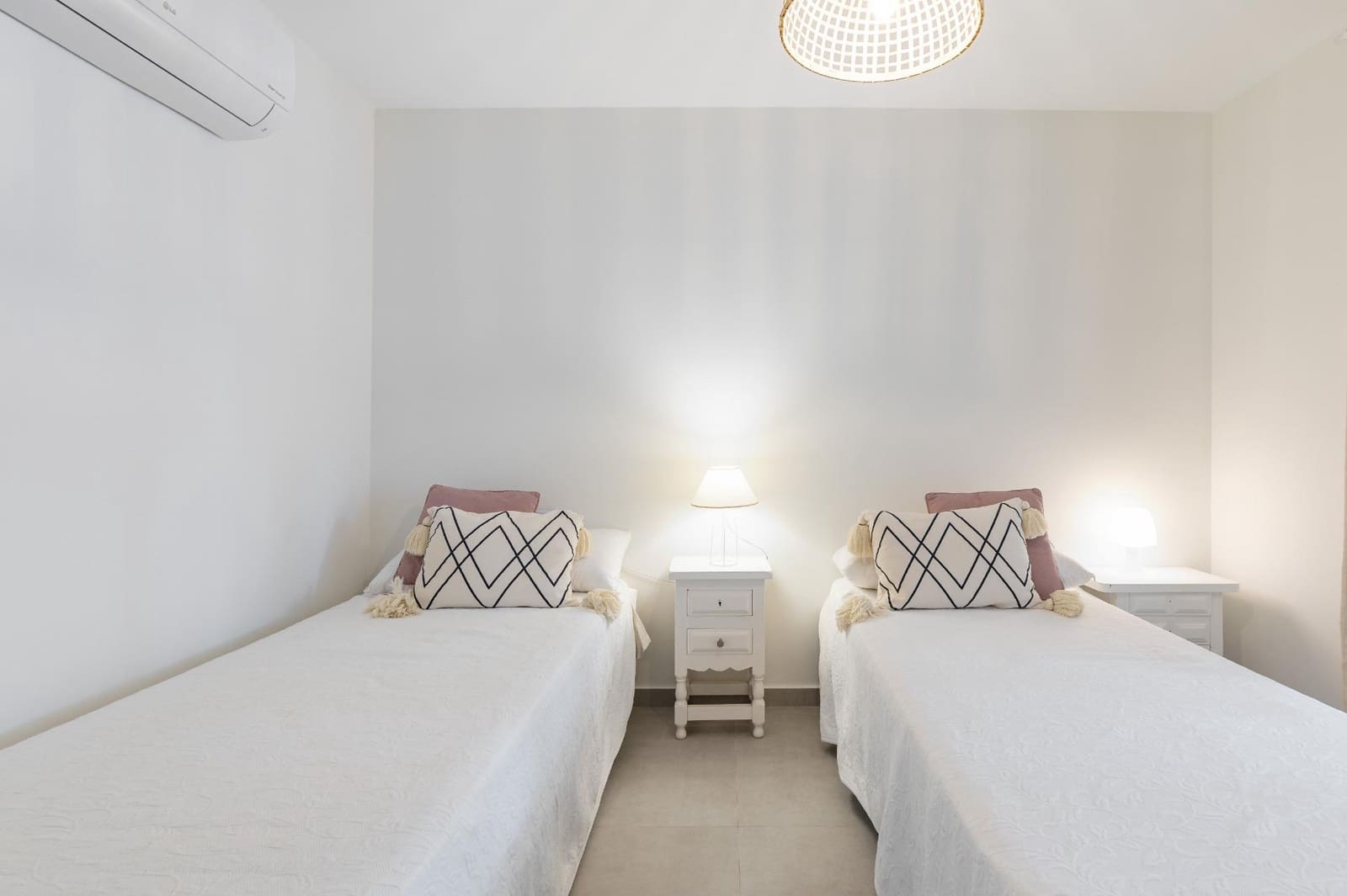5 camera da letto Villa in vendita in Denia con piscina - 849.990 € (Rif: 10027478)