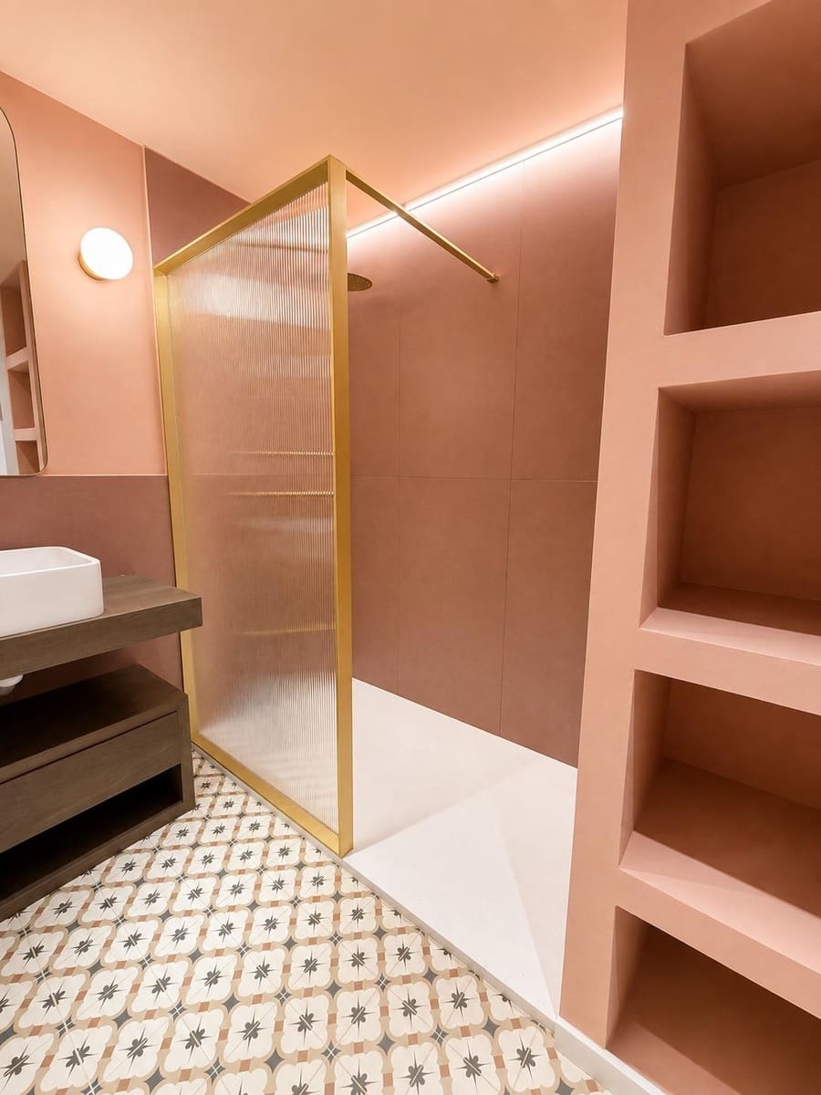 4 quarto Apartamento para arrendar em Valencia cidade - 3 000 € (Ref: 10037395)