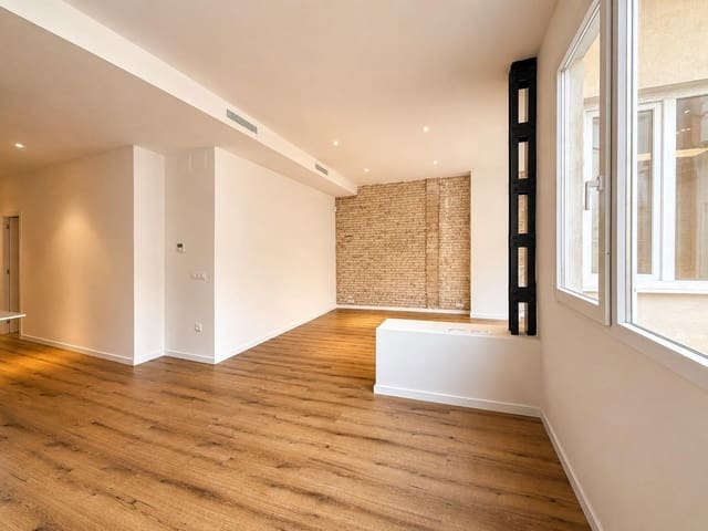 Appartement de 4 chambres à louer à La Gran Via, Valence ville - 3 000 € (Ref: 10037395)
