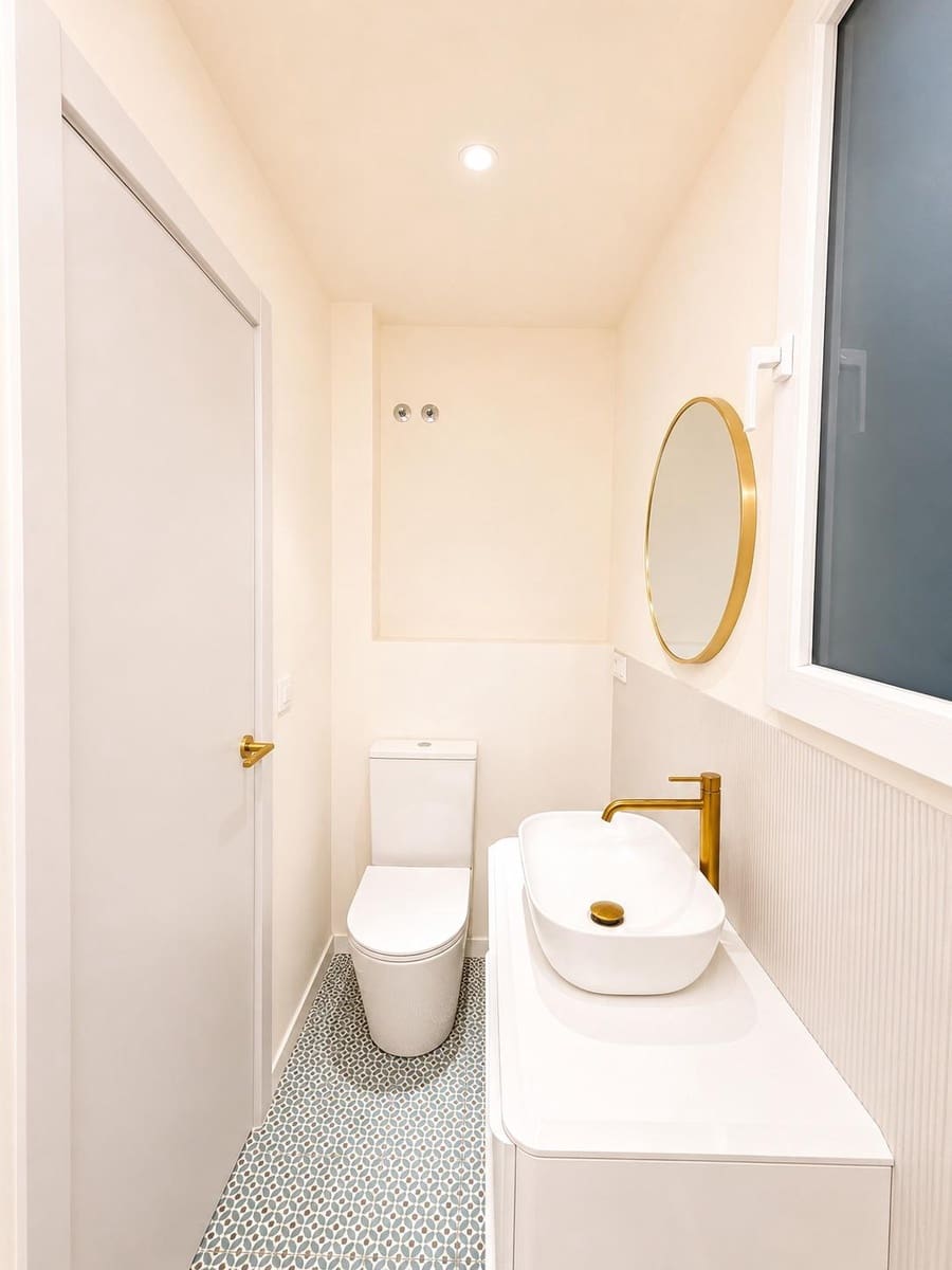 4 quarto Apartamento para arrendar em Valencia cidade - 3 000 € (Ref: 10037395)