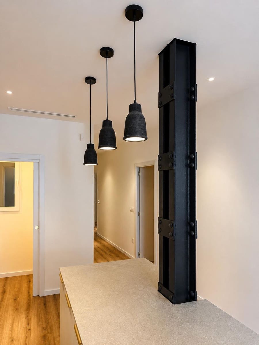 4 quarto Apartamento para arrendar em Valencia cidade - 3 000 € (Ref: 10037395)